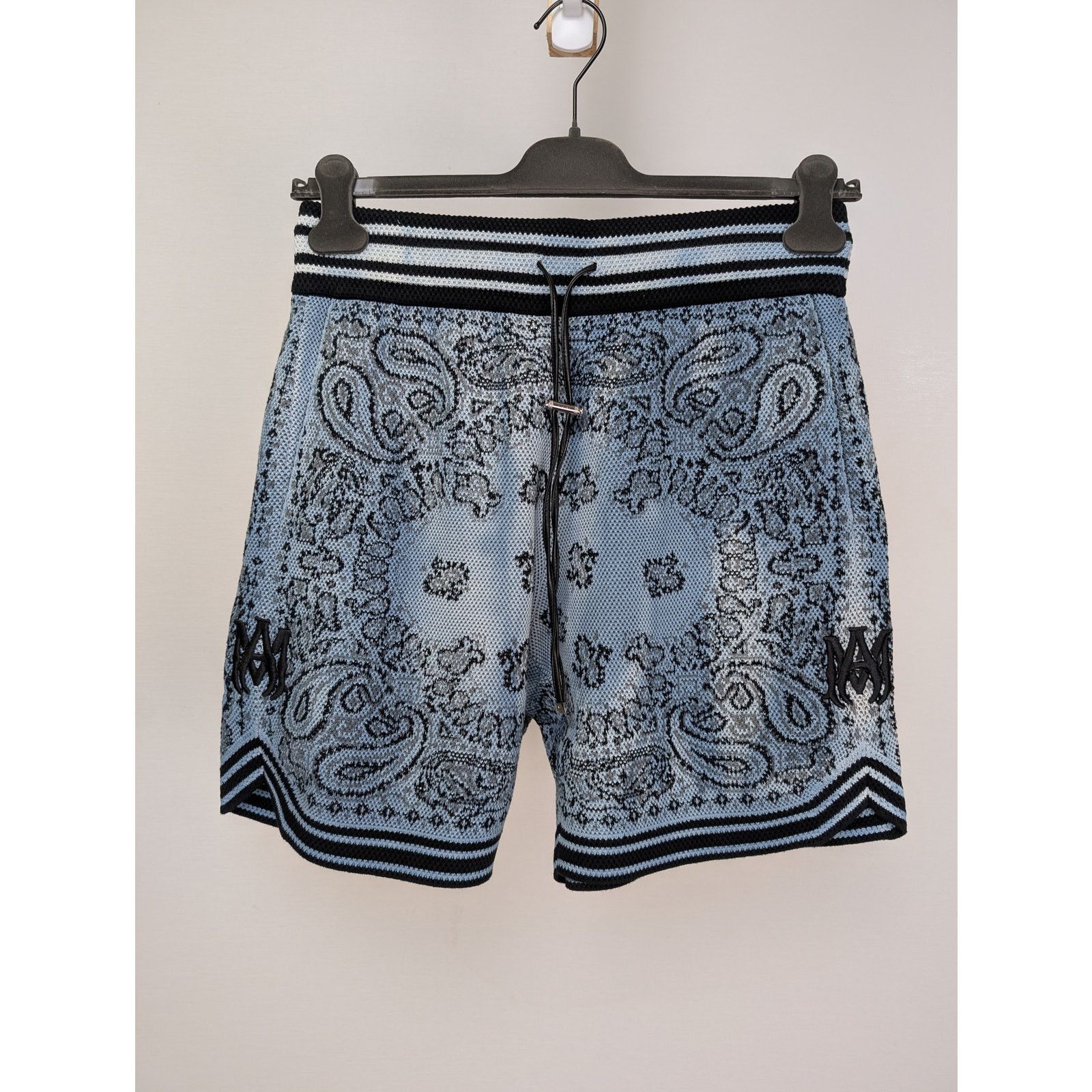 Amiri o1rshd1 Bandana Basketball Short in Blue Size US 36 / EU 52 - 1 Thumbnail