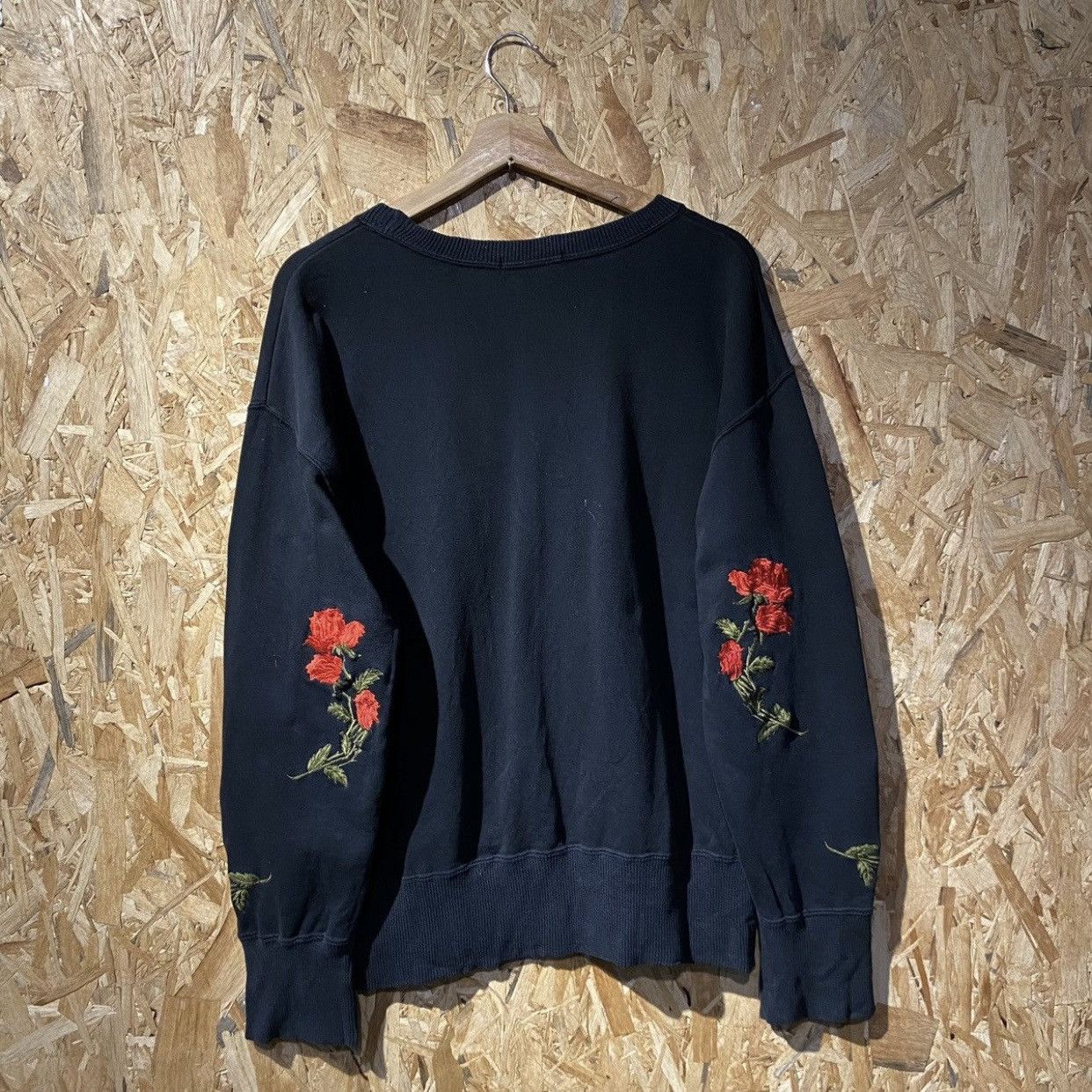 Hysteric Glamour Hysteric Glamour Embroidered Big Rose Sweatshirts Size US L / EU 52-54 / 3 - 2 Thumbnail