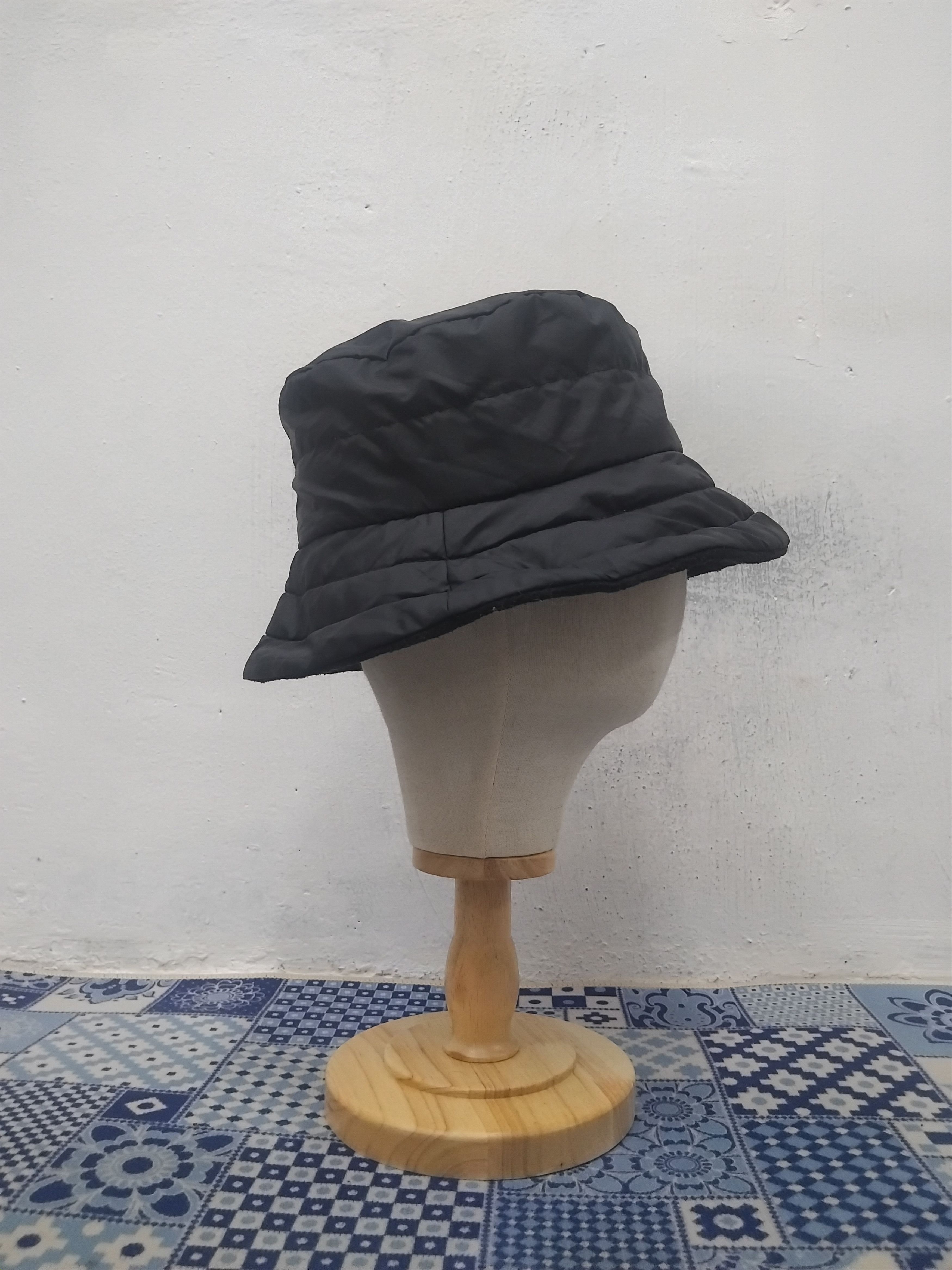 Japanese Brand 💥Unbranded puffer chicanes style Black hat Size 38 - 7 Thumbnail