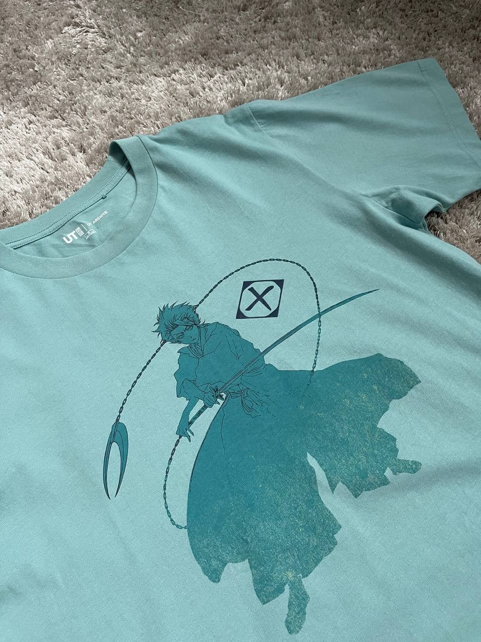 Uniqlo × Vintage Bleach Anime Toshiro Hitsugaya UT T-Shirt UNIQLO Limited Size US M / EU 48-50 / 2 - 5 Thumbnail