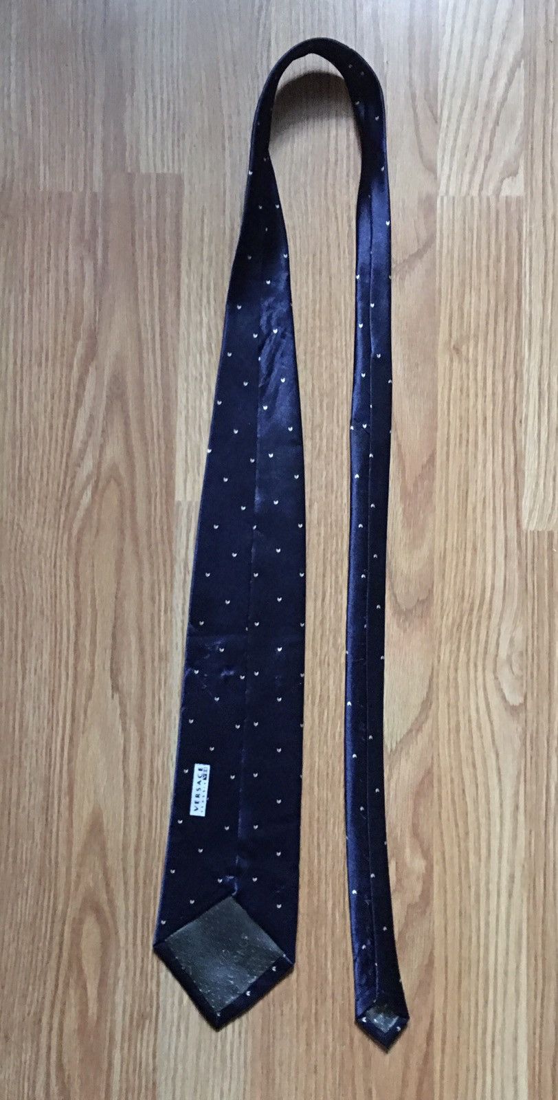 Versace VERSACE V2 Dark Navy Blue Silk Mens Italy Tie Vintage Size ONE SIZE - 9 Thumbnail