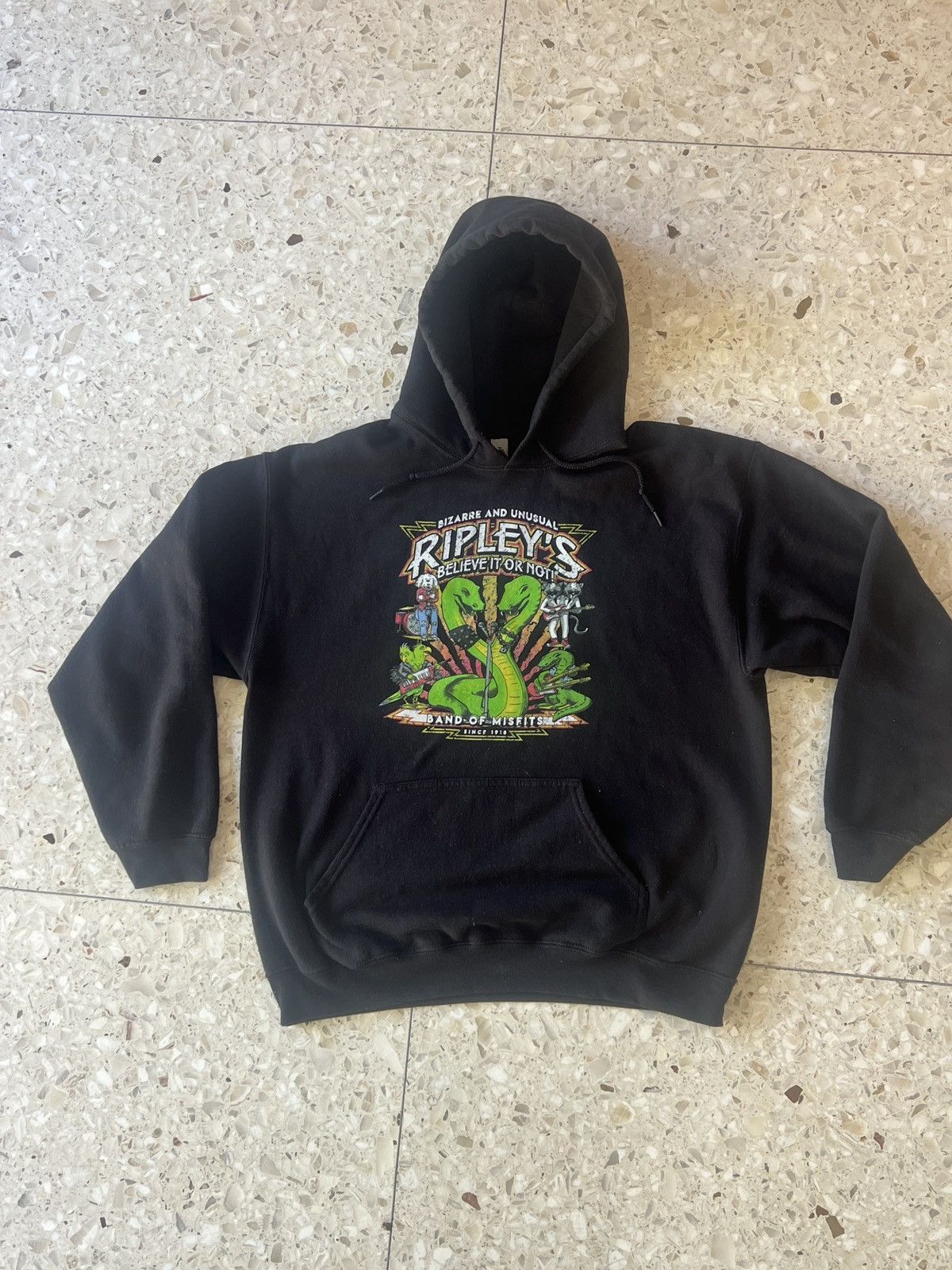 Gildan Ripley's Believe It or Not large Rare Hoodie Band Of Misfits Size US L / EU 52-54 / 3 - 1 Thumbnail