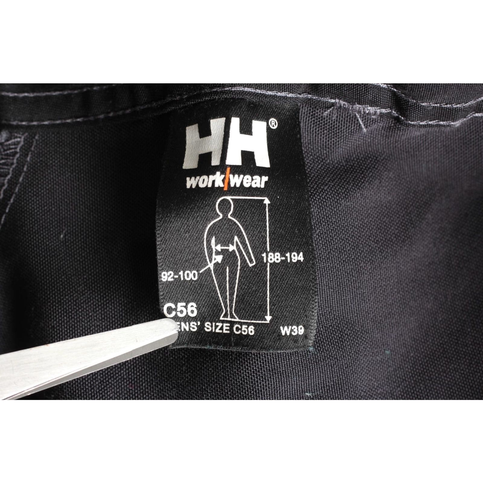 Helly Hansen VINTAGE Helly Hansen Workwear ½ Cargo Shorts Men 56 W39 DZ8139 Cargo Shorts Men 39 in Inseam 22 in Black Grey Mens Size US 40 / EU 56 - 6 Thumbnail