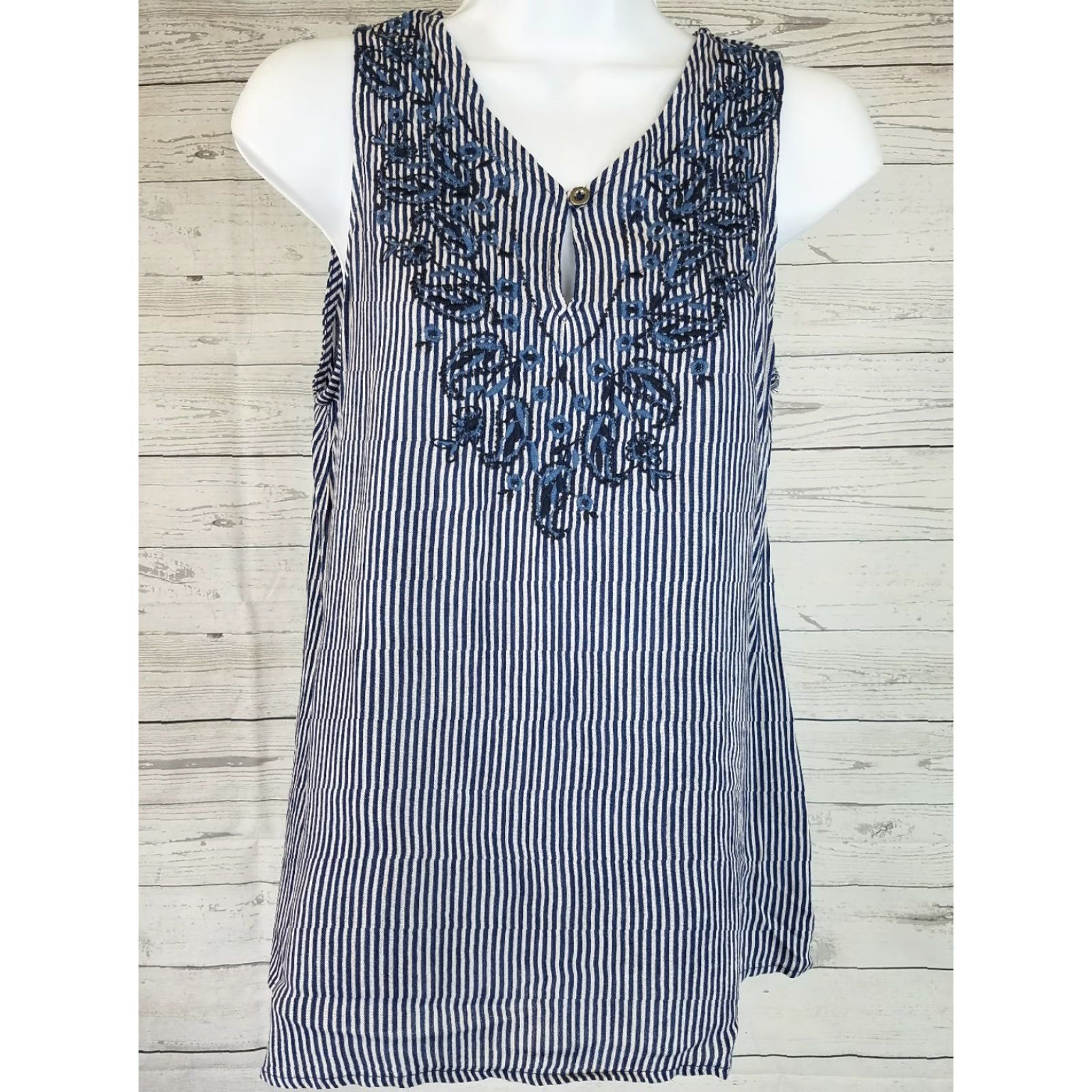 Vintage Knox Rose Womens Sleeveless Top XS Blue Striped Embroidered Keyhole Blouse Size XS / US 0-2 / IT 36-38 - 2 Thumbnail