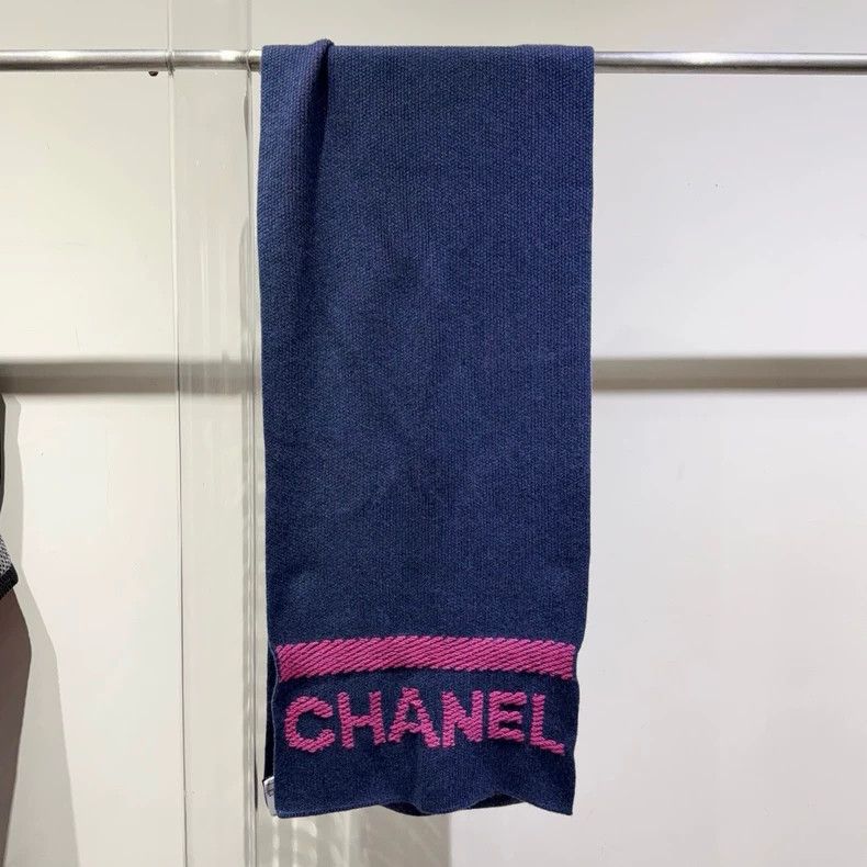Chanel Chanel Cashmere Scarf with Pink Logo - dmc Size ONE SIZE - 1 Thumbnail