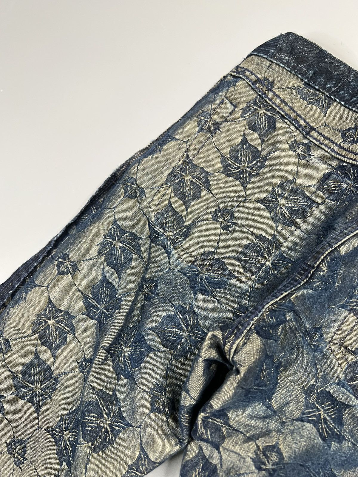 Issey Miyake Issey Miyake F/W 06 Jacquard Weave Floral Jeans Size US 28 / EU 44 - 10 Thumbnail