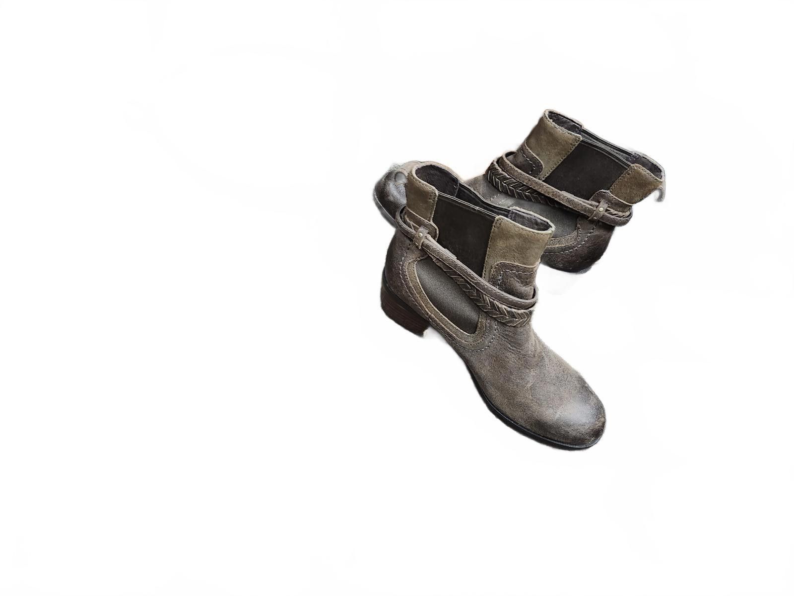 Designer Nwot Ugg leather boots Size US 7.5 / IT 37.5 - 4 Thumbnail