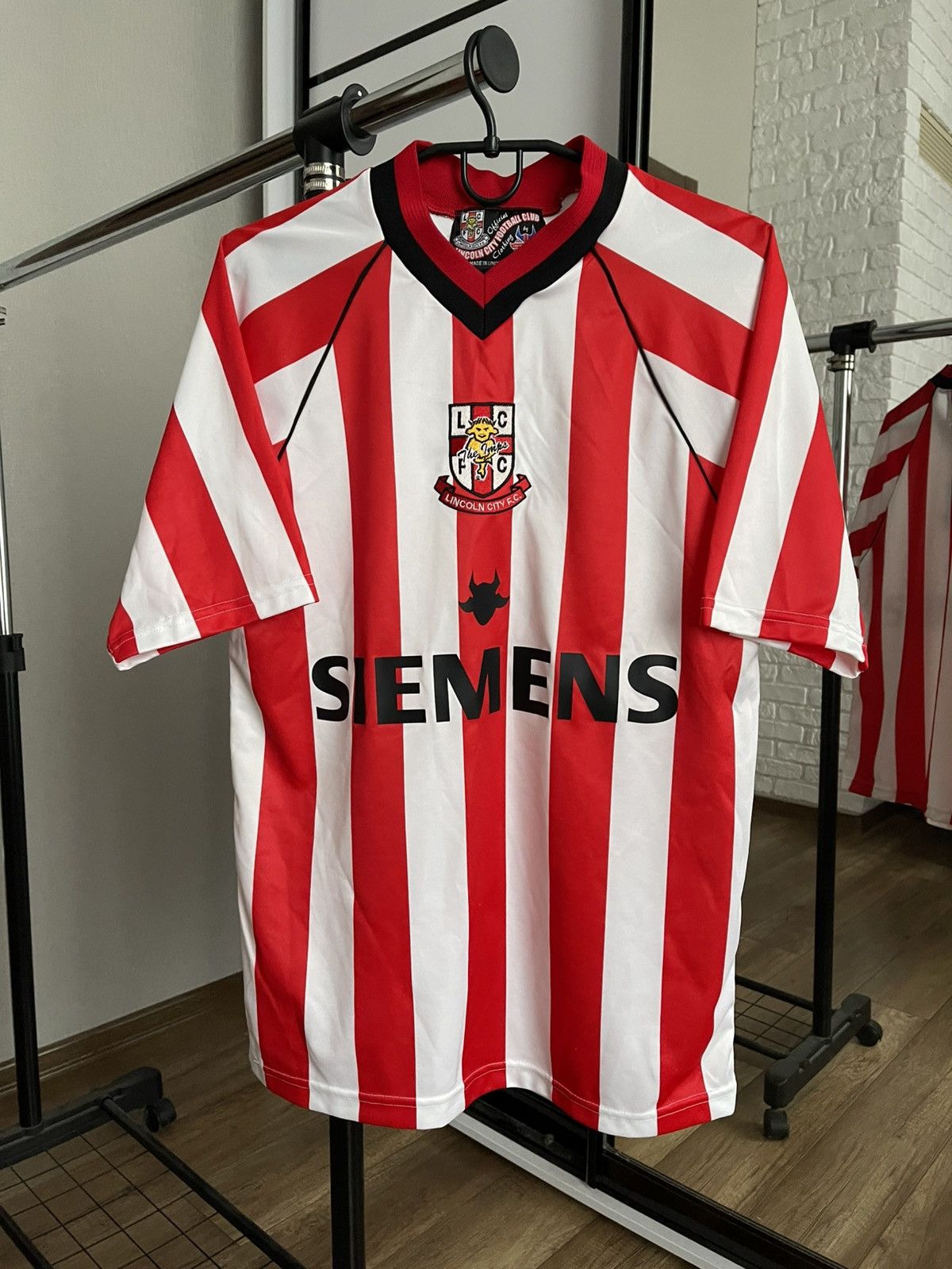 Other 2003/2004 Lincoln City FC Impsport Vintage Soccer Jersey Size US S / EU 44-46 / 1 - 3 Thumbnail