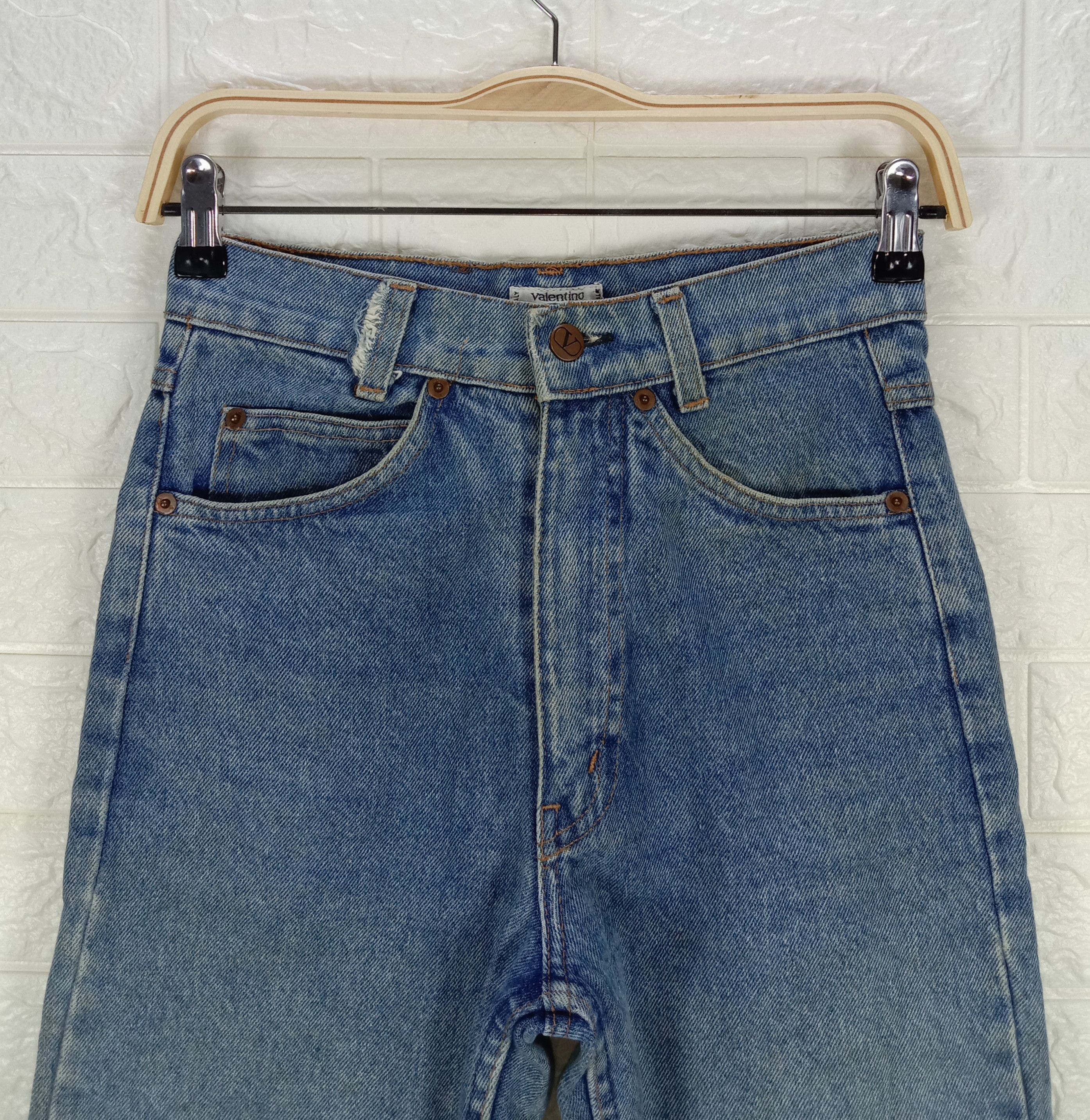 Valentino Vintage Valentino Garavani Blue Wash Jeans Size 26" / US 2 / IT 38 - 2 Thumbnail