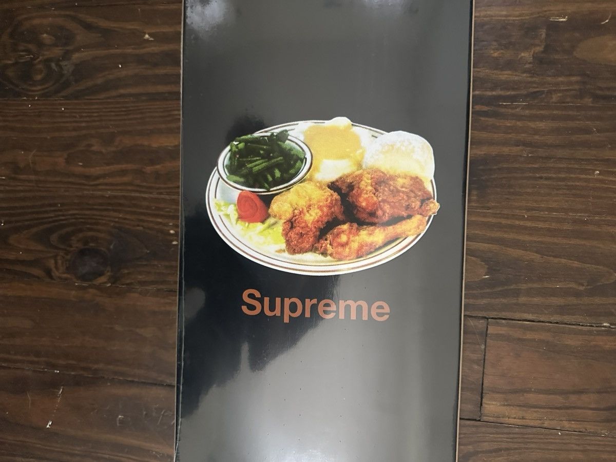 Supreme Supreme Chicken Dinner Skateboard Deck Black SS18 Size ONE SIZE - 4 Thumbnail