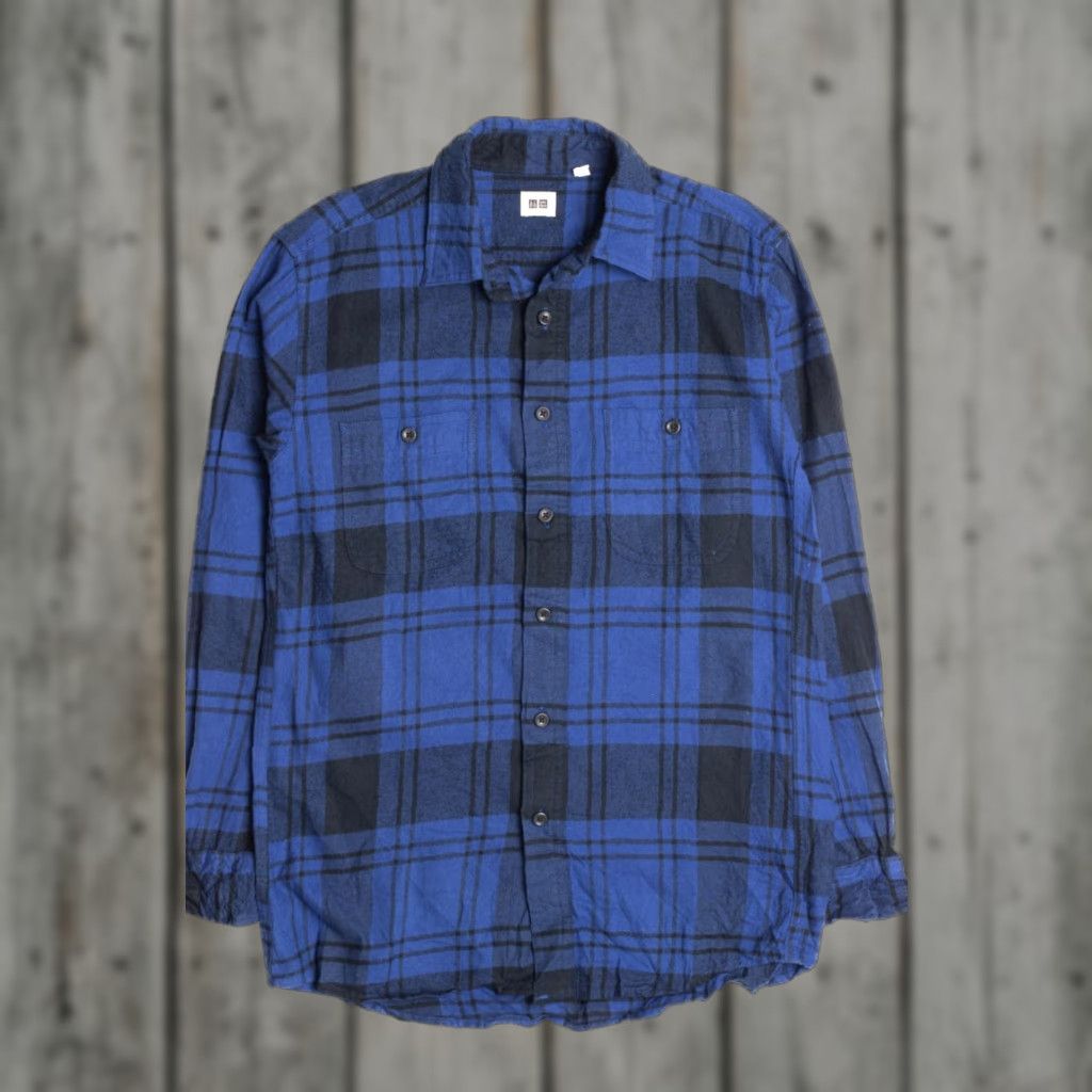 Vintage VINTAGE Dark Blue Flannel Shirt Medium Plaid Button-Up Long Sleeve 5047 Shirt Mens Medium Dark Blue Flannel Shirt Size US M / EU 48-50 / 2 - 1 Thumbnail