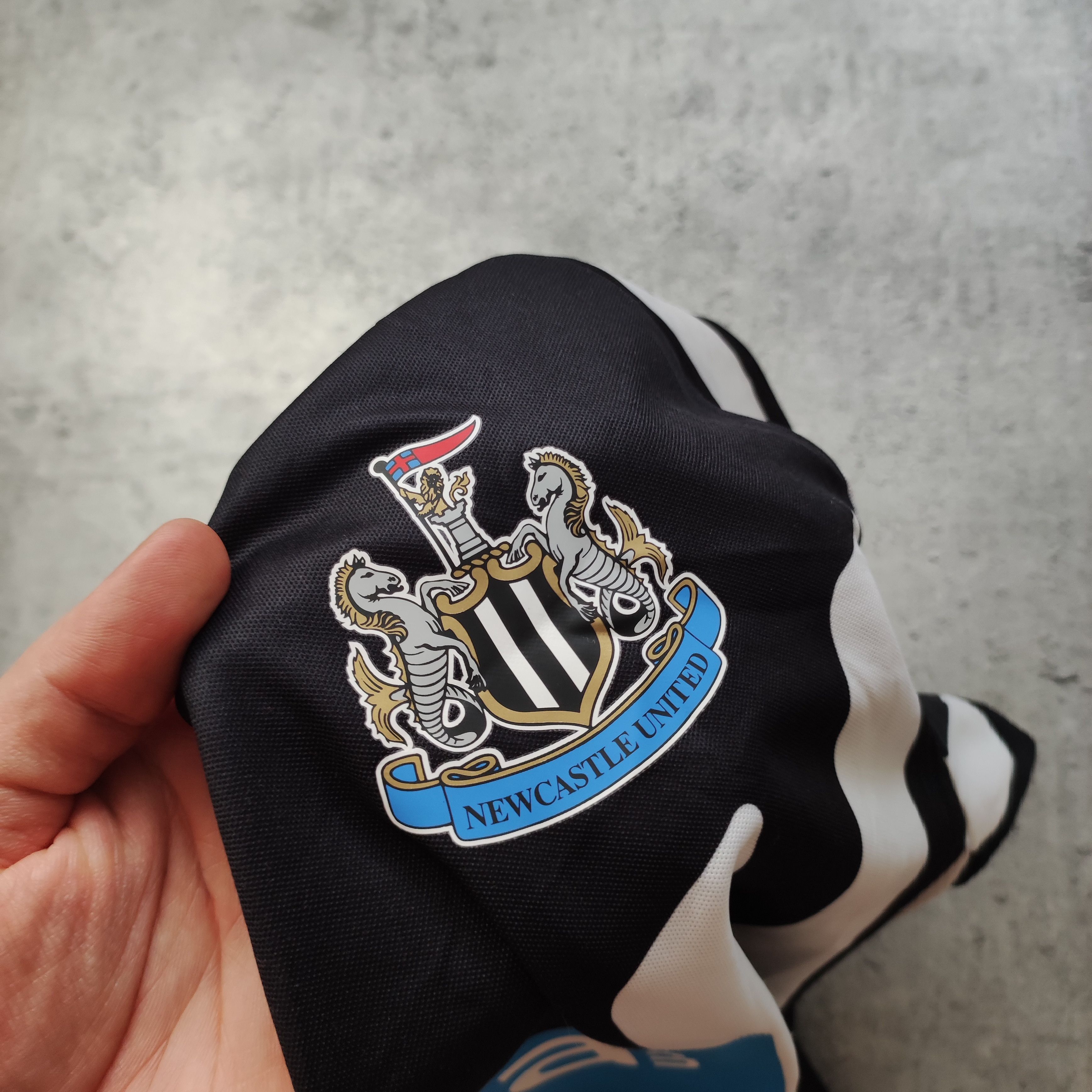 Vintage RARE 2014/15 Newcastle United Home Puma Jersey Size US XL / EU 56 / 4 - 7 Thumbnail