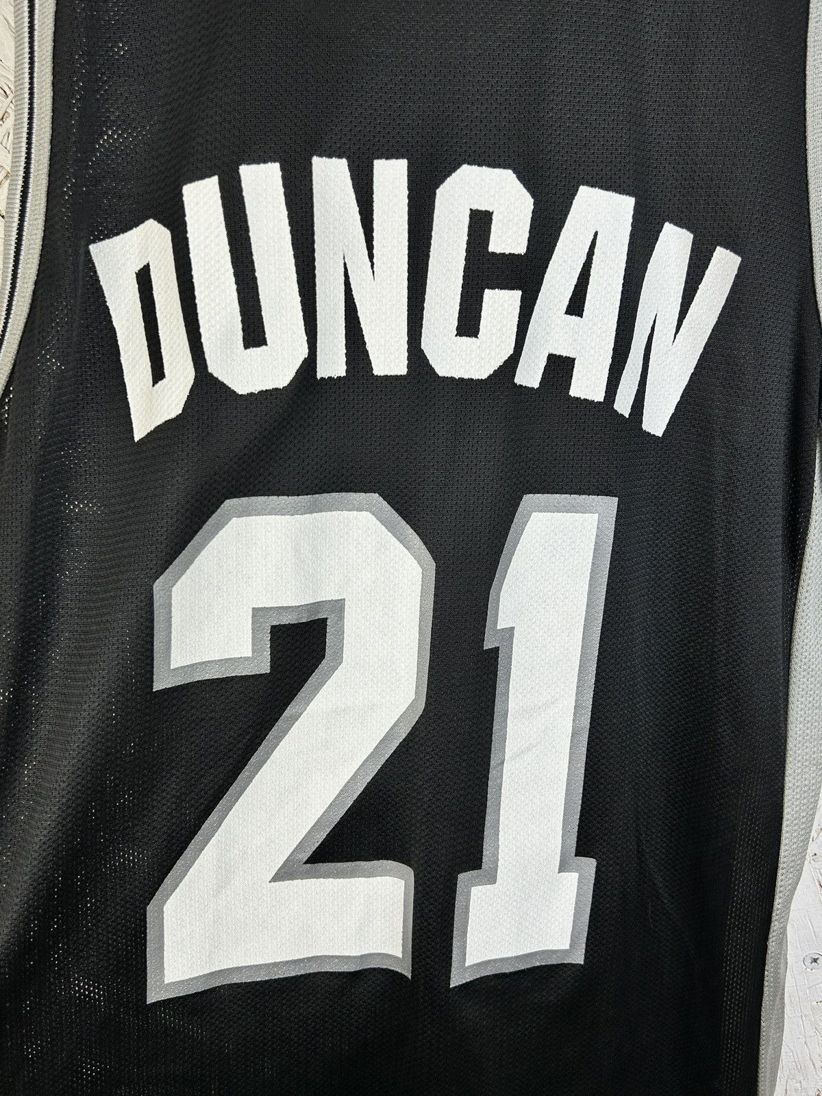 Champion Vintage Champion NBA San Antonio Spurs #21 Tim Duncan 40 Size US M / EU 48-50 / 2 - 5 Thumbnail