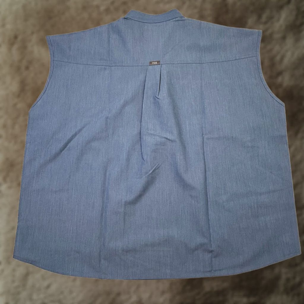Vintage FIGS Scrub Top Shirt Womens 2XL Blue Solid Modern Raphaela Scrub Top 2XL Womens Blue FIGS Size XXL / US 16-18 / IT 52-54 - 1 Thumbnail
