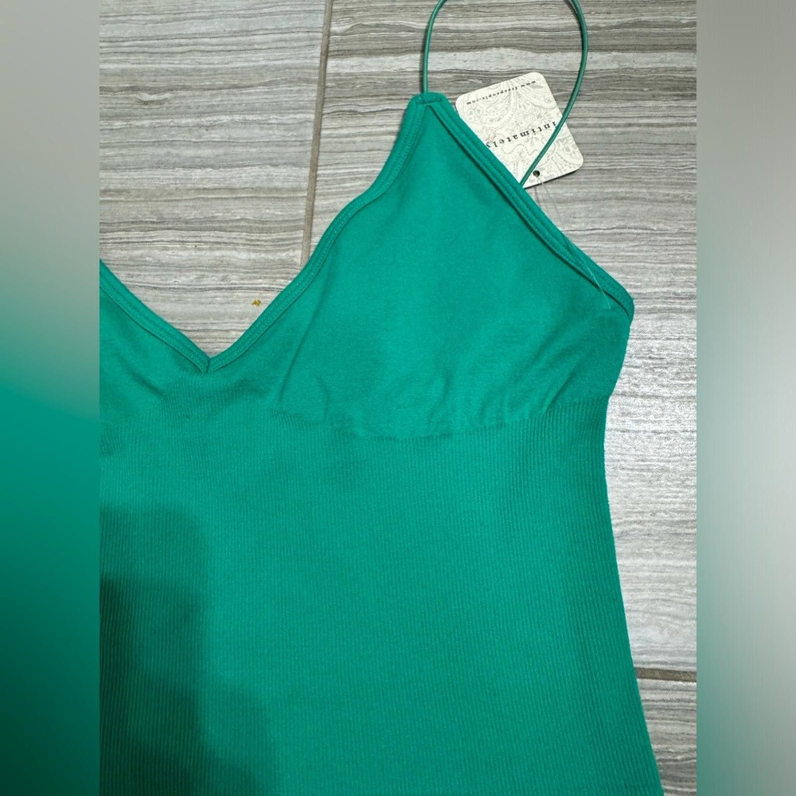 Free People NWT Free People Green Ribbed V-Neck Bra Crop Top- Size M/L Size M / US 6-8 / IT 42-44 - 6 Thumbnail