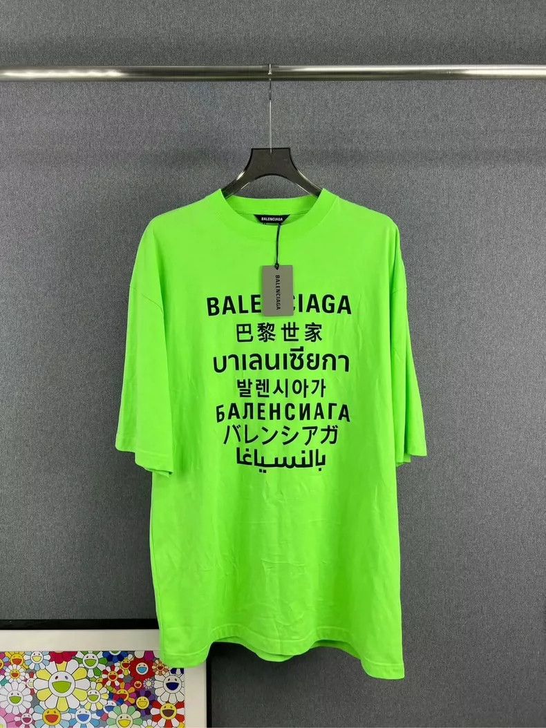 Balenciaga Balenciaga Green Seven Languages Printed Short Sleeve Size US S / EU 44-46 / 1 - 1 Thumbnail