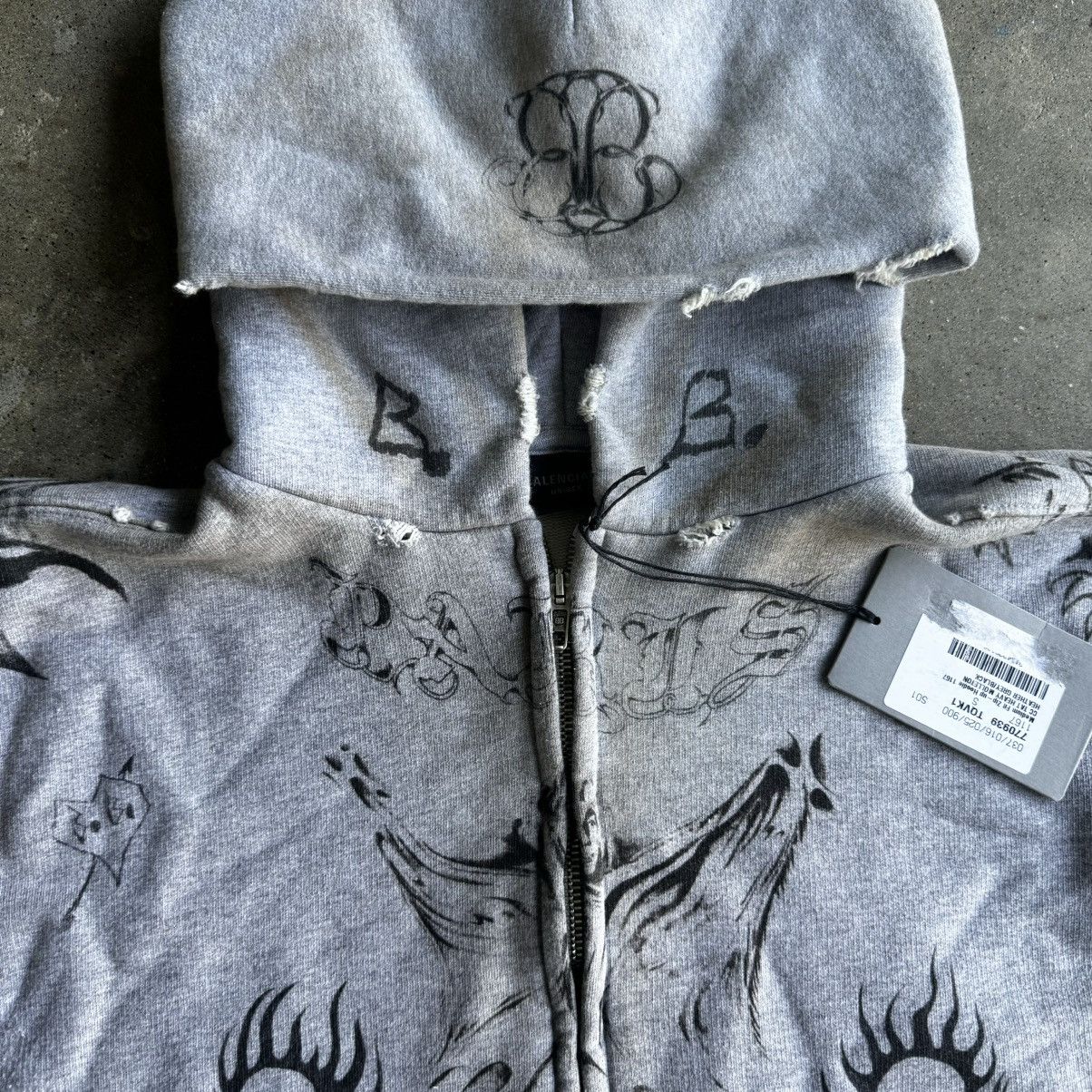 Balenciaga Balenciaga Tattoo Zip Up Grey Size US S / EU 44-46 / 1 - 3 Thumbnail