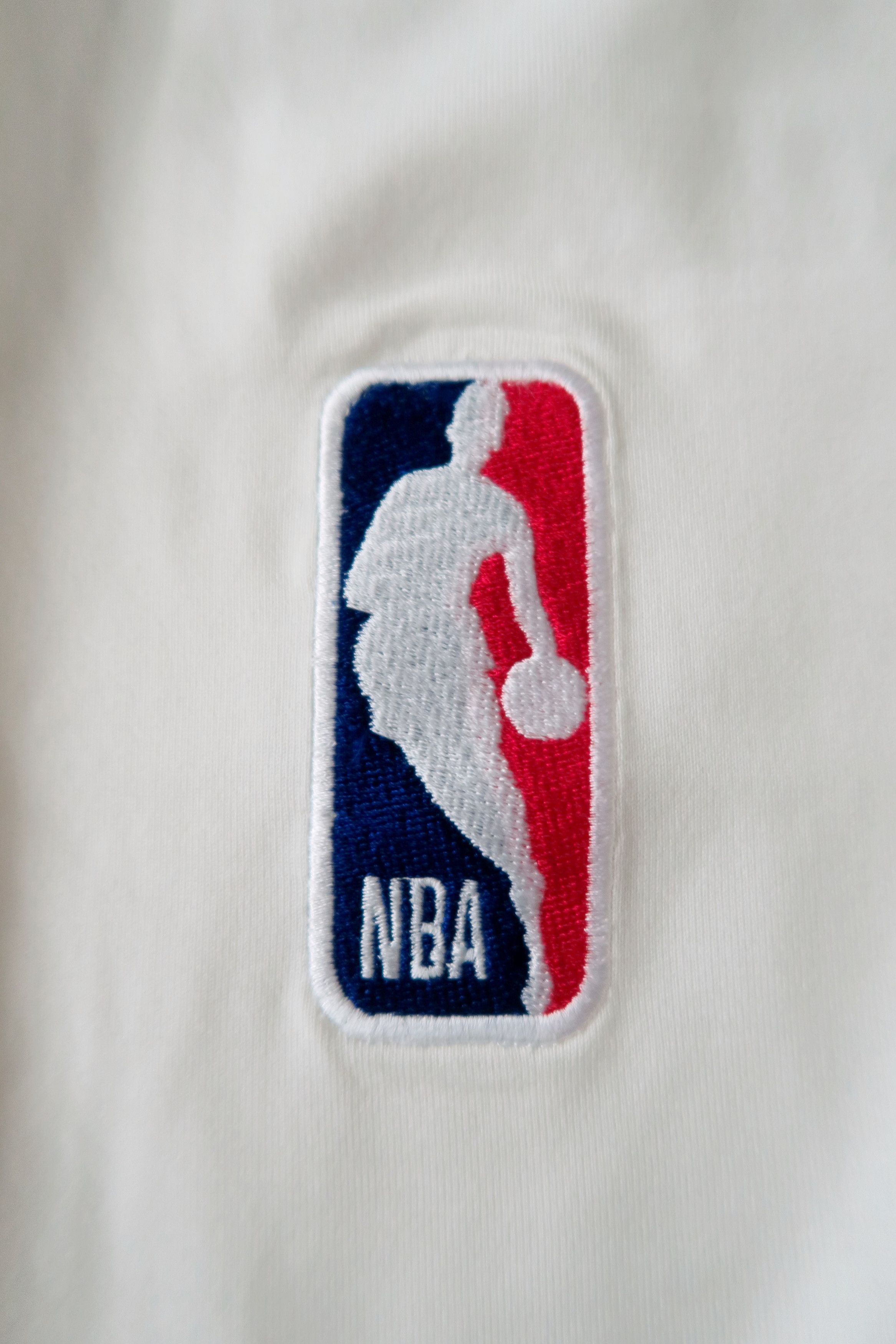 Louis Vuitton Louis Vuitton LV x NBA Basketball T-Shirt Size US XL / EU 56 / 4 - 6 Thumbnail