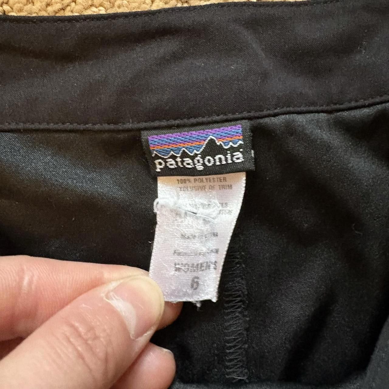 Patagonia Patagonia Women's Black Skirt Size 28" / US 6 / IT 42 - 2 Thumbnail