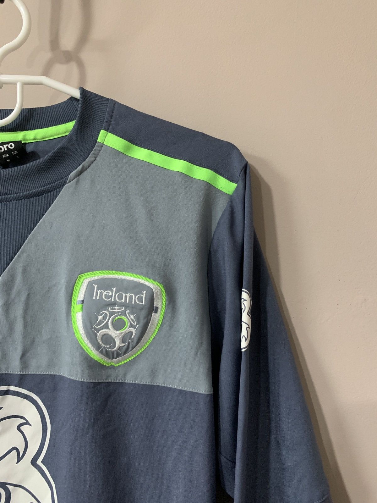 Umbro Republic of Ireland Football Sweatshirt Umbro Soccer Size S Size US S / EU 44-46 / 1 - 4 Thumbnail