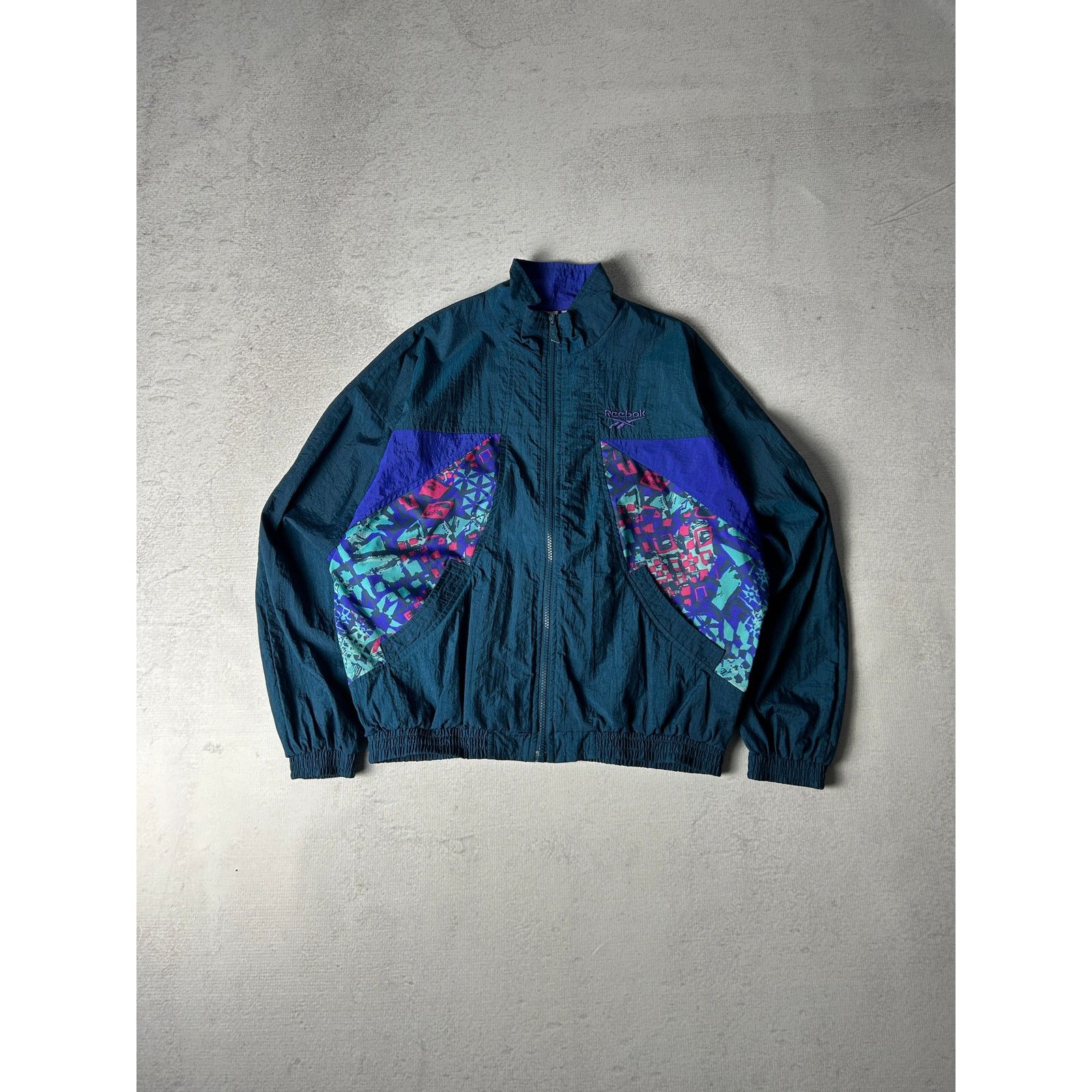 Reebok Vintage Reebok Windbreaker For Women - Medium Size Size M / US 6-8 / IT 42-44 - 1 Thumbnail