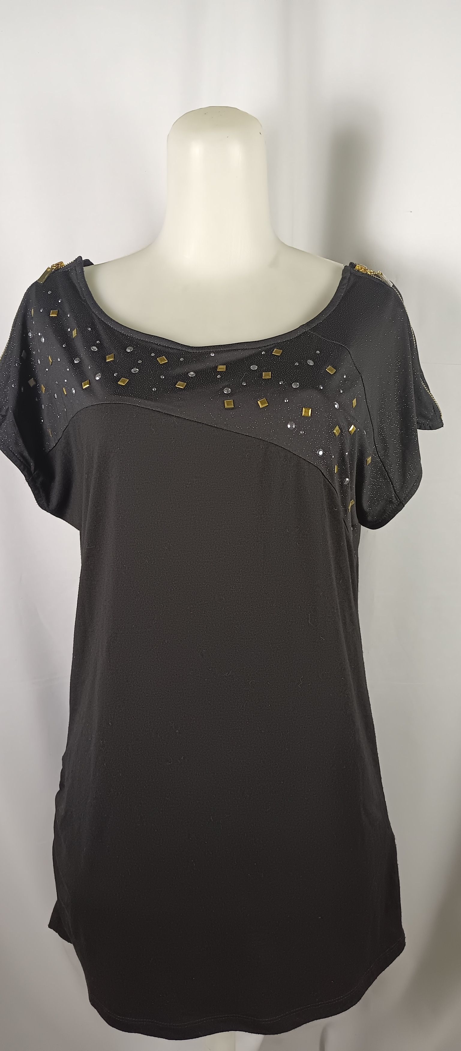Beauty Beast × Japanese Brand PASTIME Women's Black Tsirt Rhinestones Zipp on Shoulder Size L / US 10 / IT 46 - 1 Thumbnail