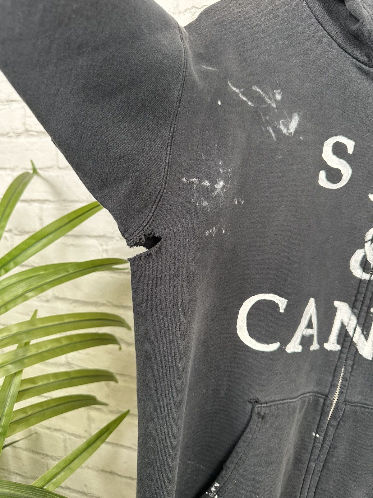 Hanes (S) SEX & CANDY THRASHED Vintage Zip Up Hanes Hoodie Size US S / EU 44-46 / 1 - 7 Thumbnail