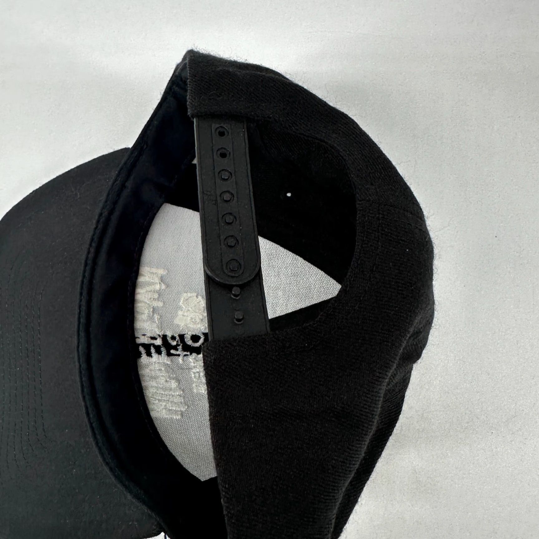 Vintage The Classics YuPoong Hat Snapback Adjustable Black Murdertown Welcome to Band Size ONE SIZE - 6 Thumbnail