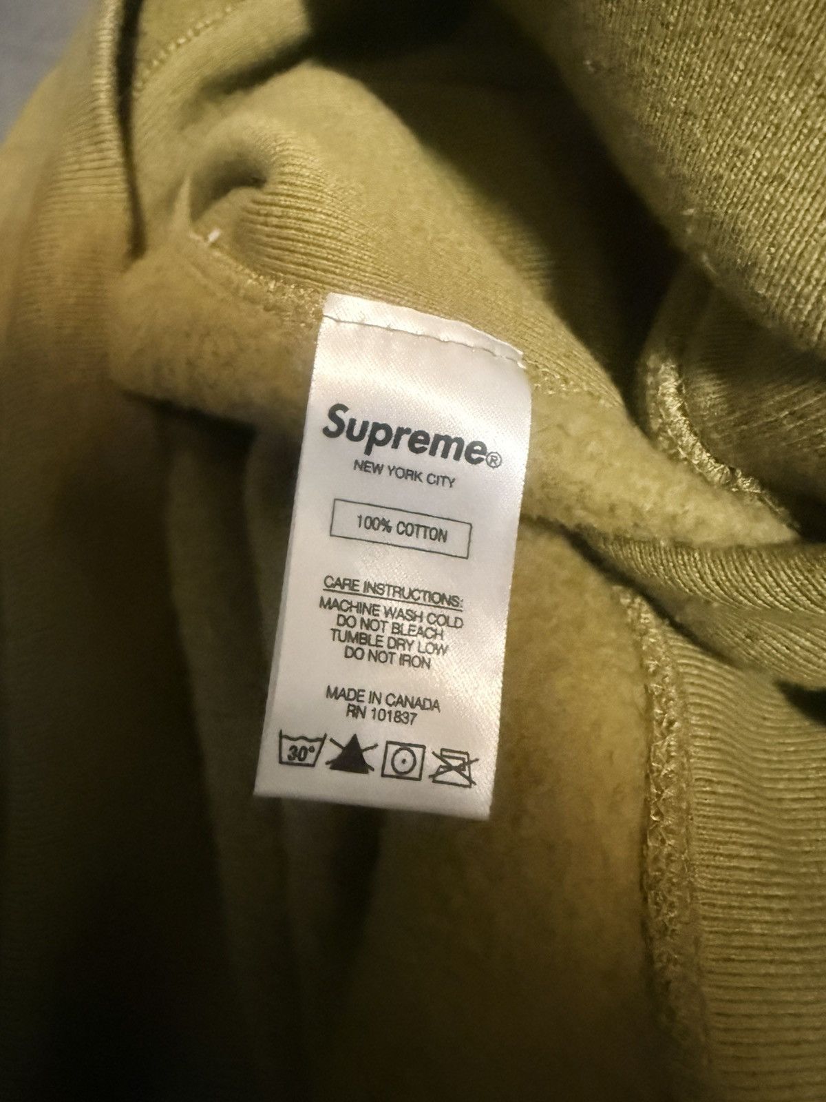 Supreme 2017 Supreme Moss Green Hoodie Size US L / EU 52-54 / 3 - 7 Thumbnail