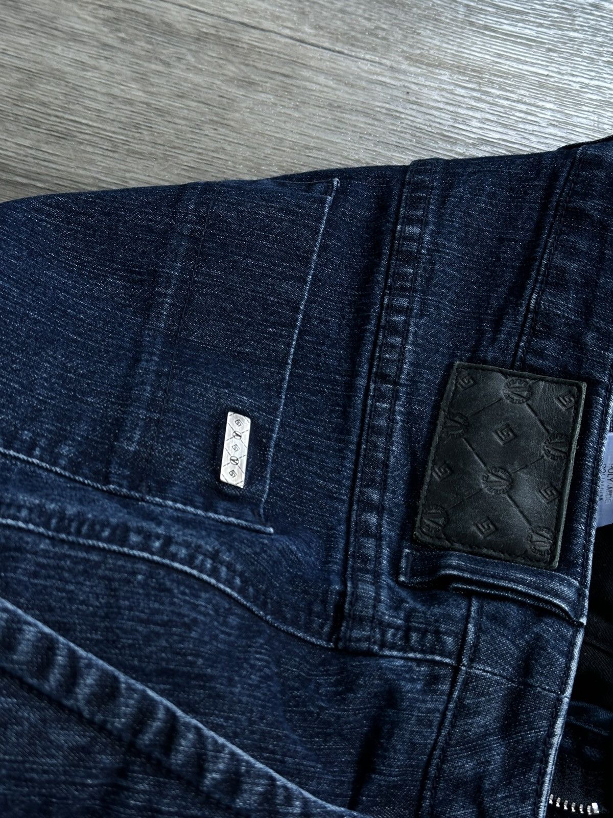 Versace 🫧 VERSACE COLLECTION JEANS MEN’S Size US 35 - 10 Thumbnail