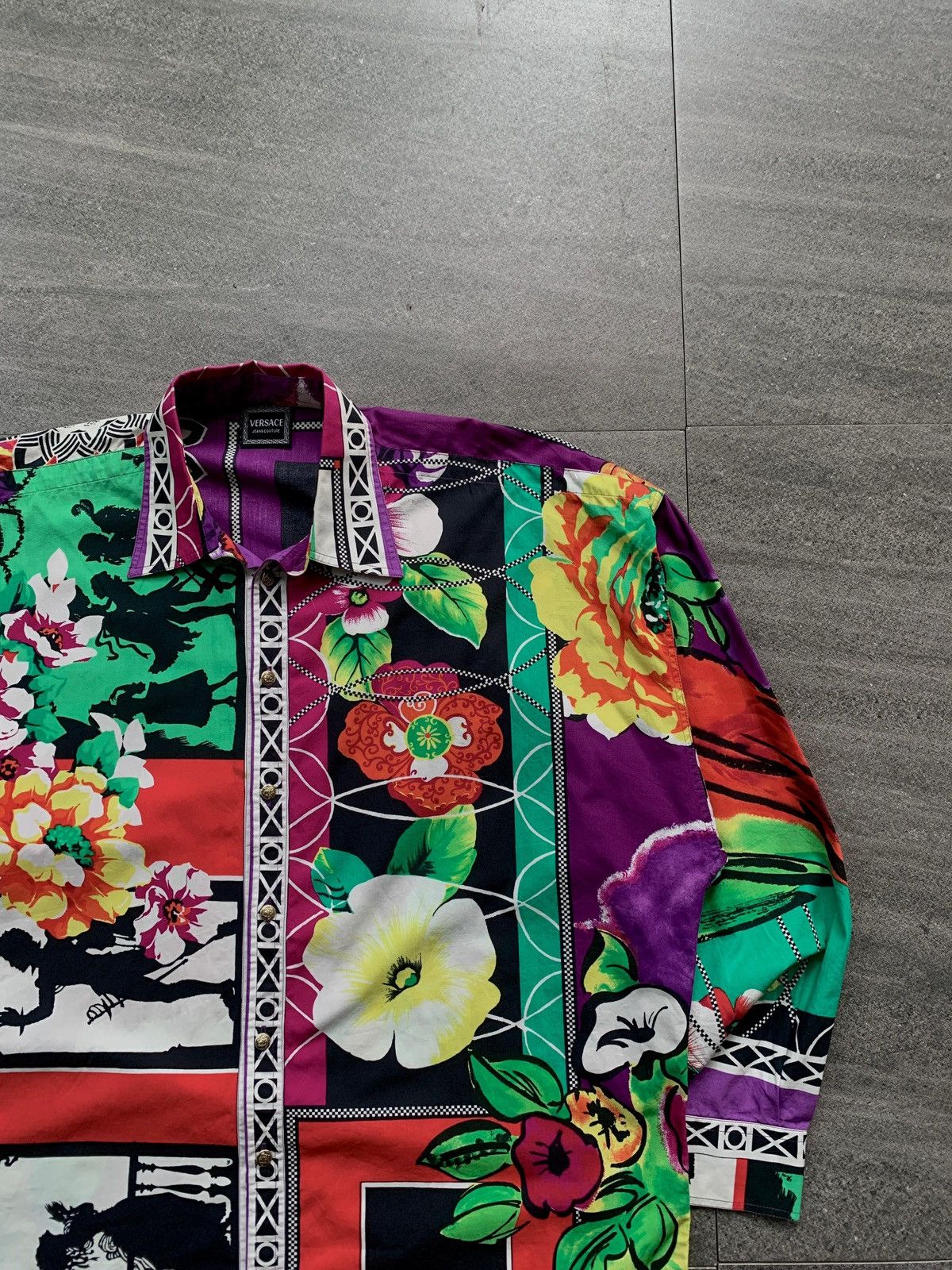 Versace Jeans Couture Multi Graphic Paintings Shirt Size US M / EU 48-50 / 2 - 3 Thumbnail