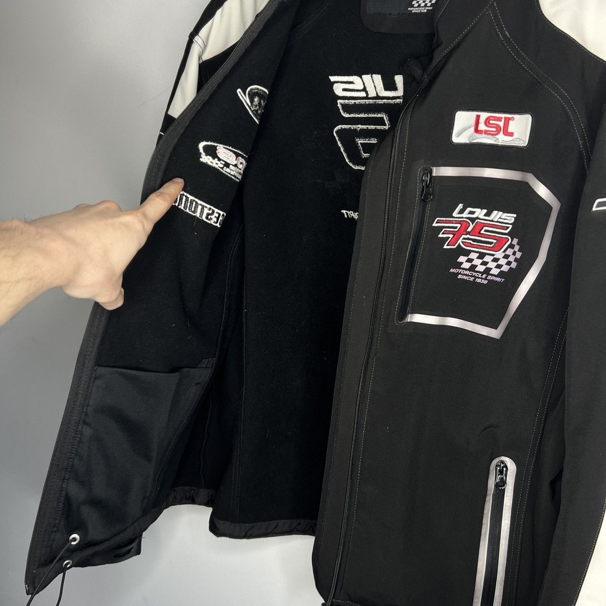 Vintage Vintage Bridgestone Louis 75 Motorcycle Racing Jacket Size US L / EU 52-54 / 3 - 9 Thumbnail