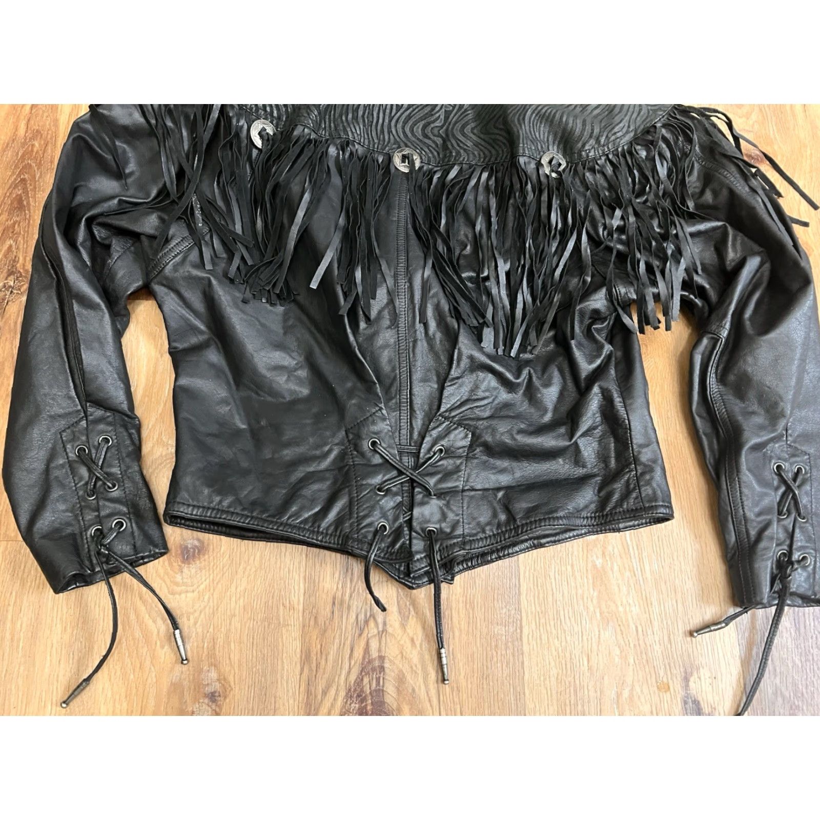 Ben Sherman VINTAGE Bermans Leather Jacket Woman Motorcycle Fringe Lace Up Back Cuffs M Cropped Black Size M / US 6-8 / IT 42-44 - 4 Thumbnail