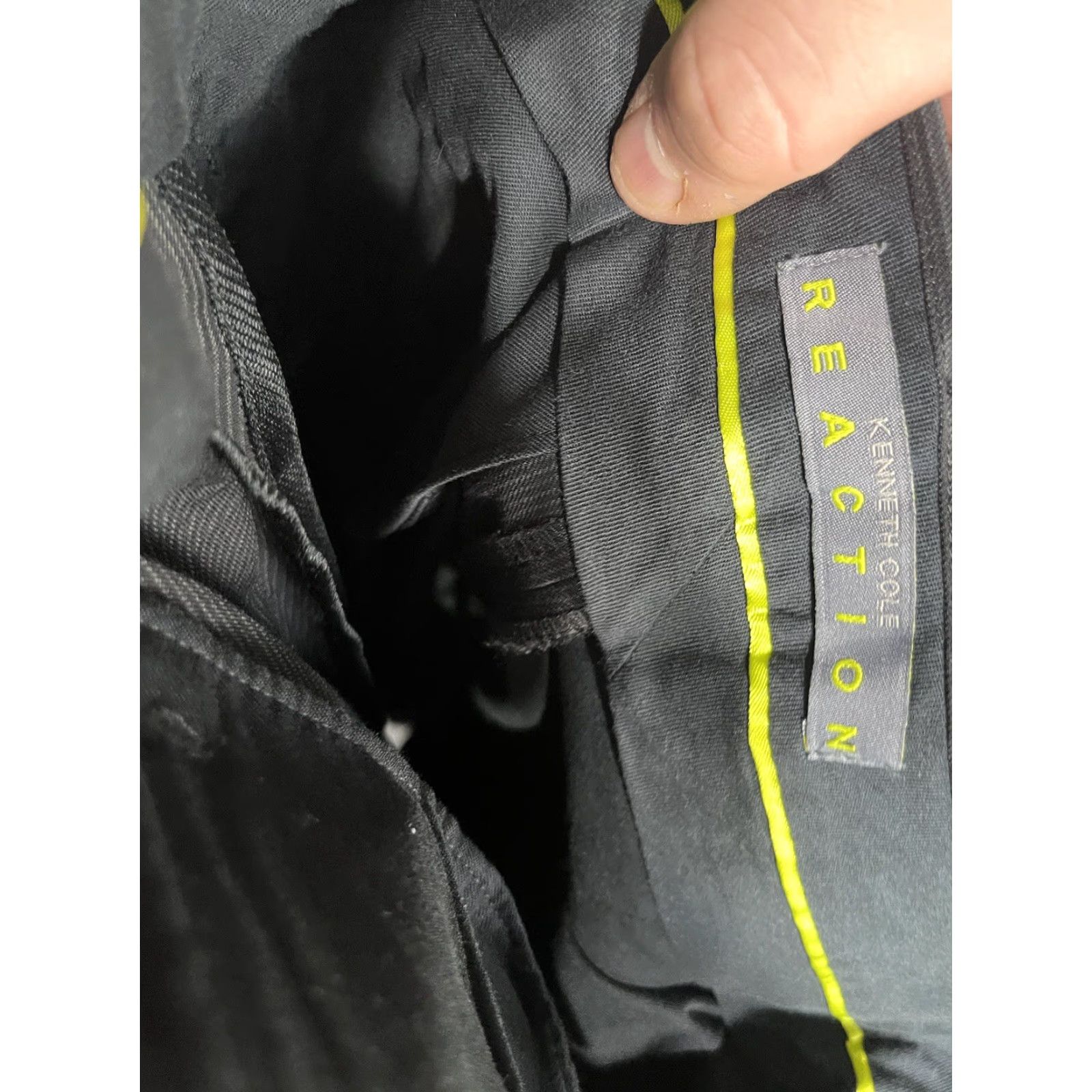 Kenneth Cole KENNETH COLE Reaction Flat Front Pants 33x30 Black Solid Dress Pants Men Size US 33 - 6 Thumbnail