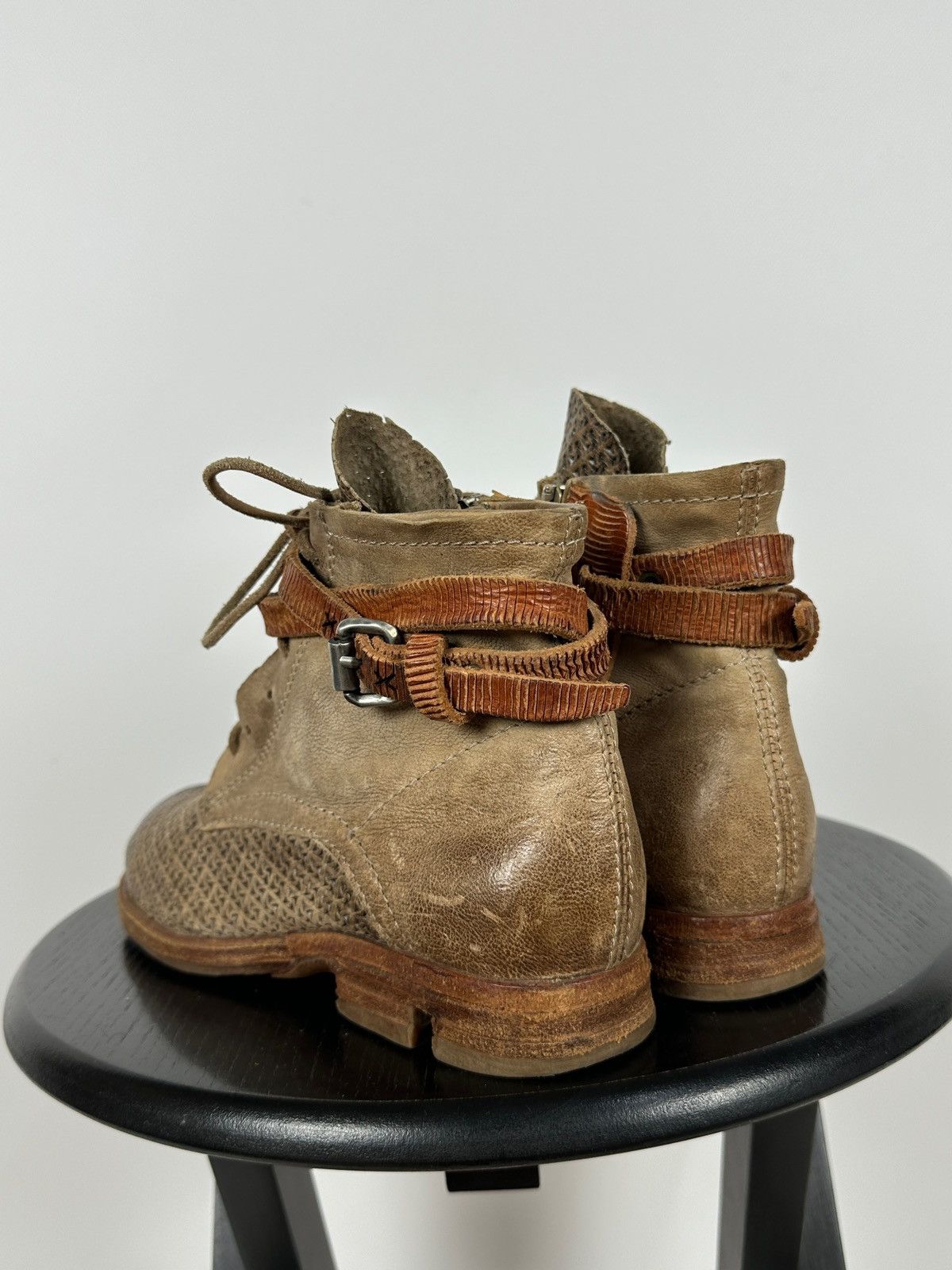 A.S.98 A.S.98. Airstep Beige Leather Biker Buckle Strap Ankle Boots Size US 8 / IT 38 - 3 Thumbnail