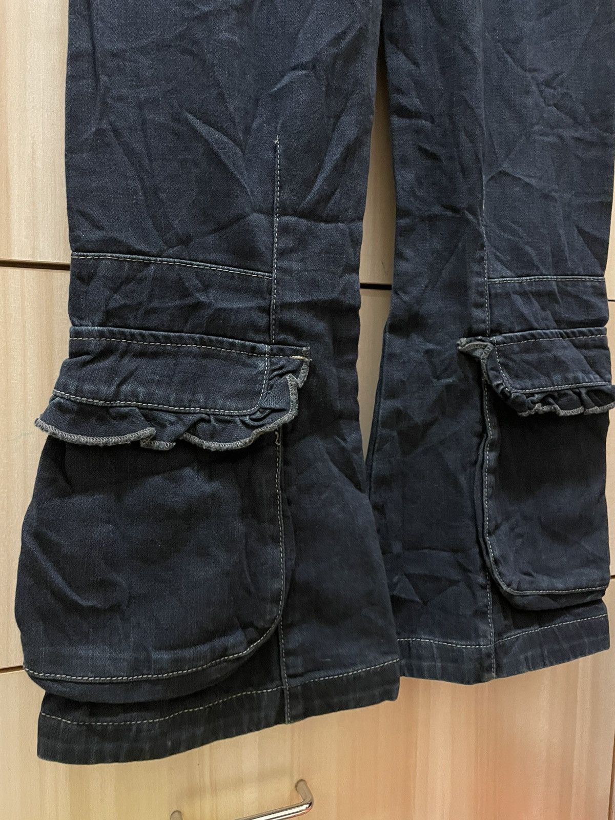 Marithe + Francois Girbaud MFG Y2K Cargo Flare Ankle Jeans Size 27" / US 4 / IT 40 - 4 Thumbnail