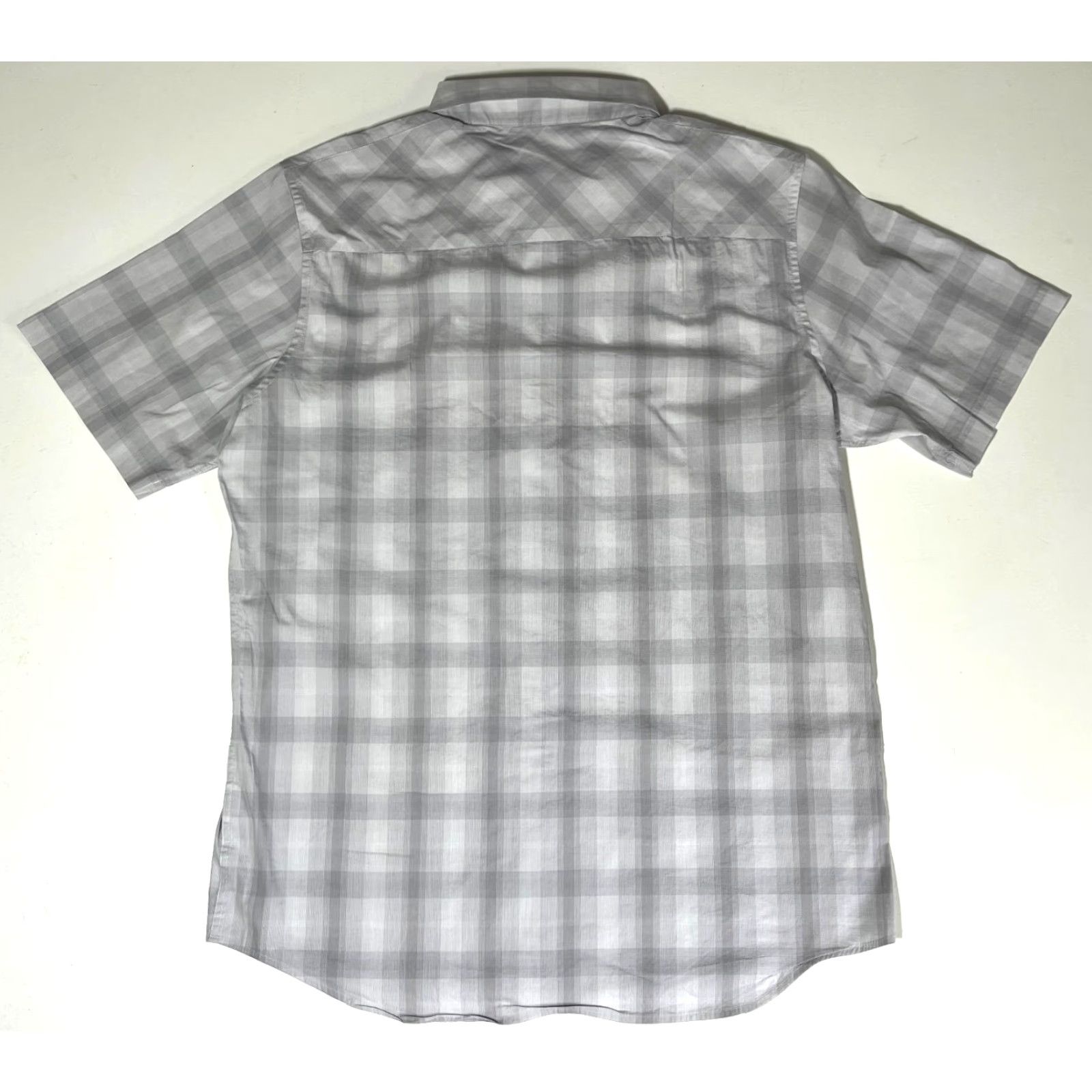 TravisMathew Travis Mathew Men's Cash or Check Short Sleeve Button-Up Shirt Plaid Sz L Size US L / EU 52-54 / 3 - 7 Thumbnail