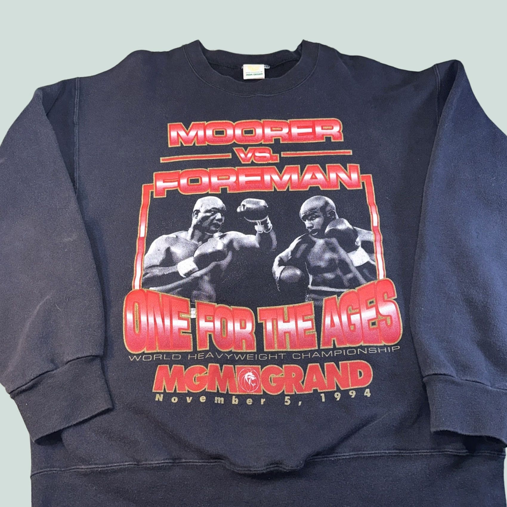 MooRER VINTAGE 1994 Moorer vs Foreman Boxing Sweatshirt MGM Grand Fight L Black Mens Pullover Crewneck USA Made in USA Sweatshirt Size US L / EU 52-54 / 3 - 1 Thumbnail