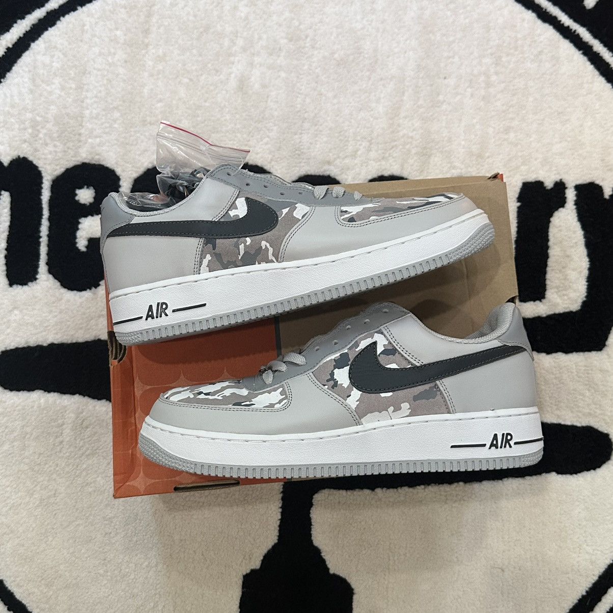 Nike Vintage Nike Air Force 1 Low Premium Grey Camo Size US 10.5 / EU 43-44 - 1 Thumbnail