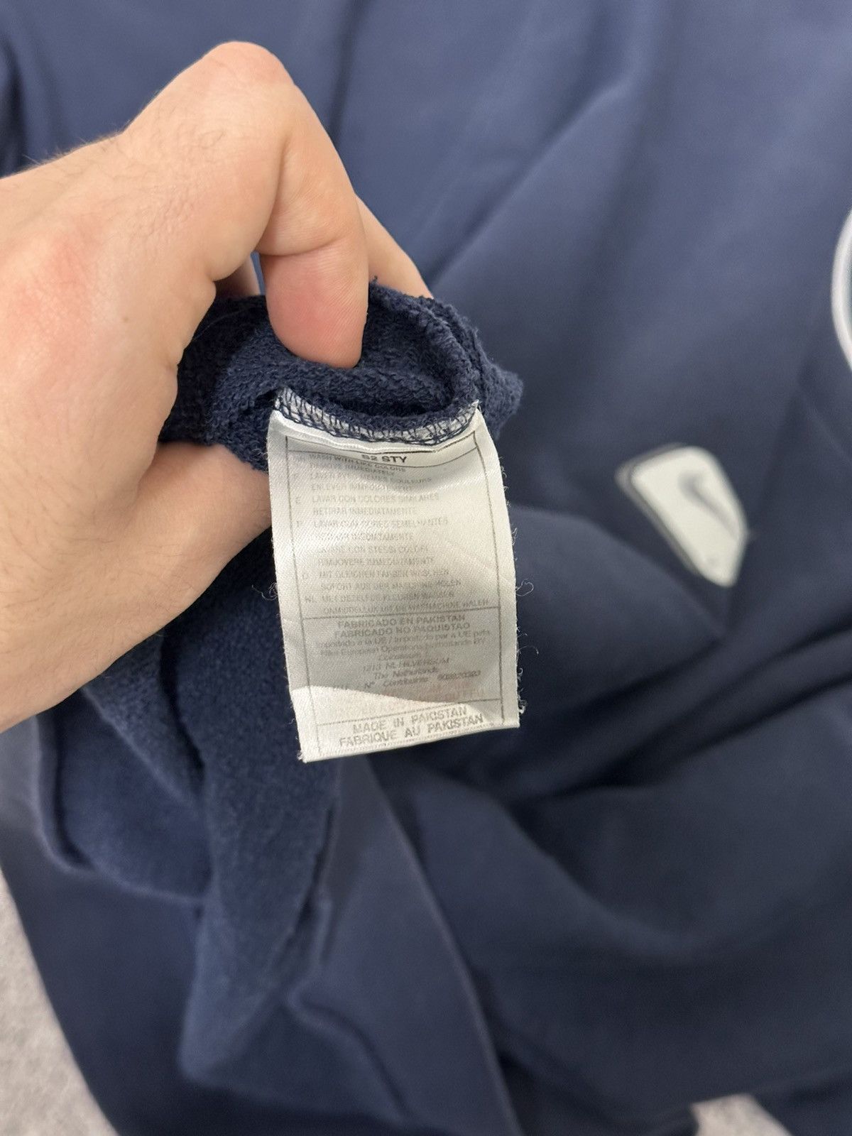 Nike Vintage Nike Blue Sweatshirt Box Logo Centre Embroidered Size US XL / EU 56 / 4 - 10 Thumbnail