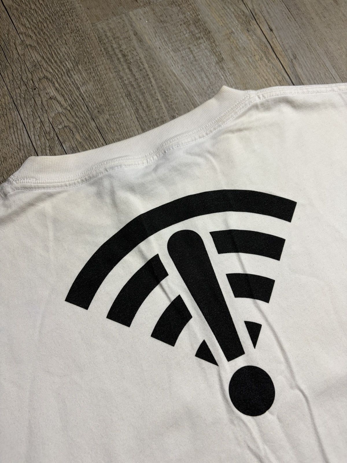 Balenciaga Arrow wifi oversized t shirt Size US XL / EU 56 / 4 - 4 Thumbnail