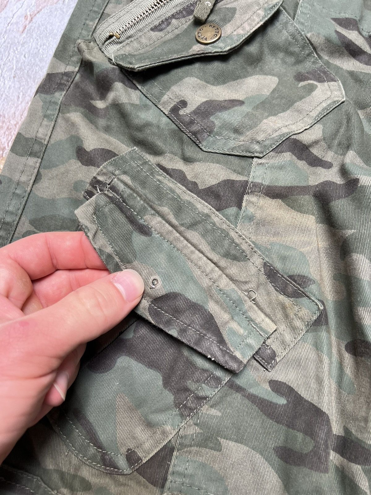 Japanese Brand × Vintage Vintage military camo cargo pants Size US 33 - 6 Thumbnail