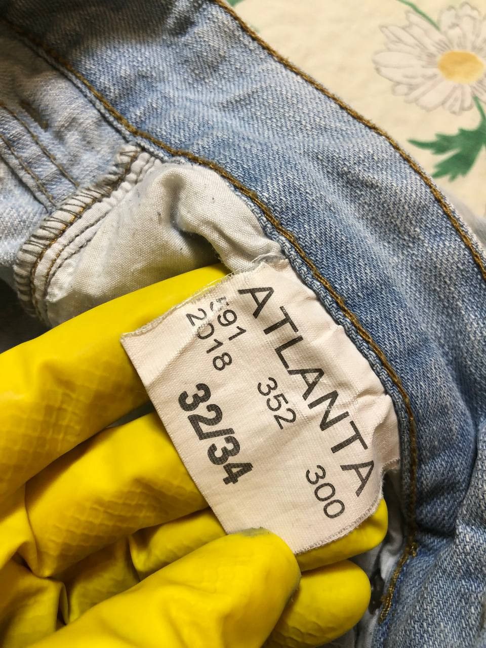 Mustang Vintage 70s Mustang Denim Jeans: High Waisted Distressed Size US 32 / EU 48 - 17 Thumbnail