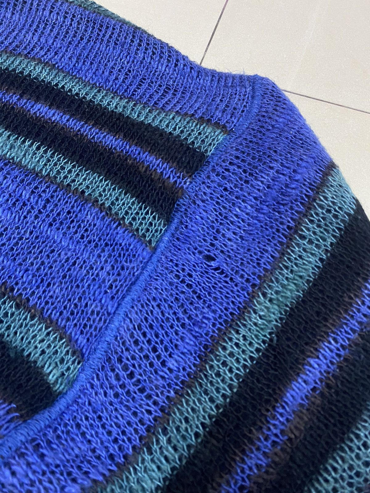 Issey Miyake × Vintage Vintage Issey Miyake Ripped Knit Sweater Size US M / EU 48-50 / 2 - 9 Thumbnail
