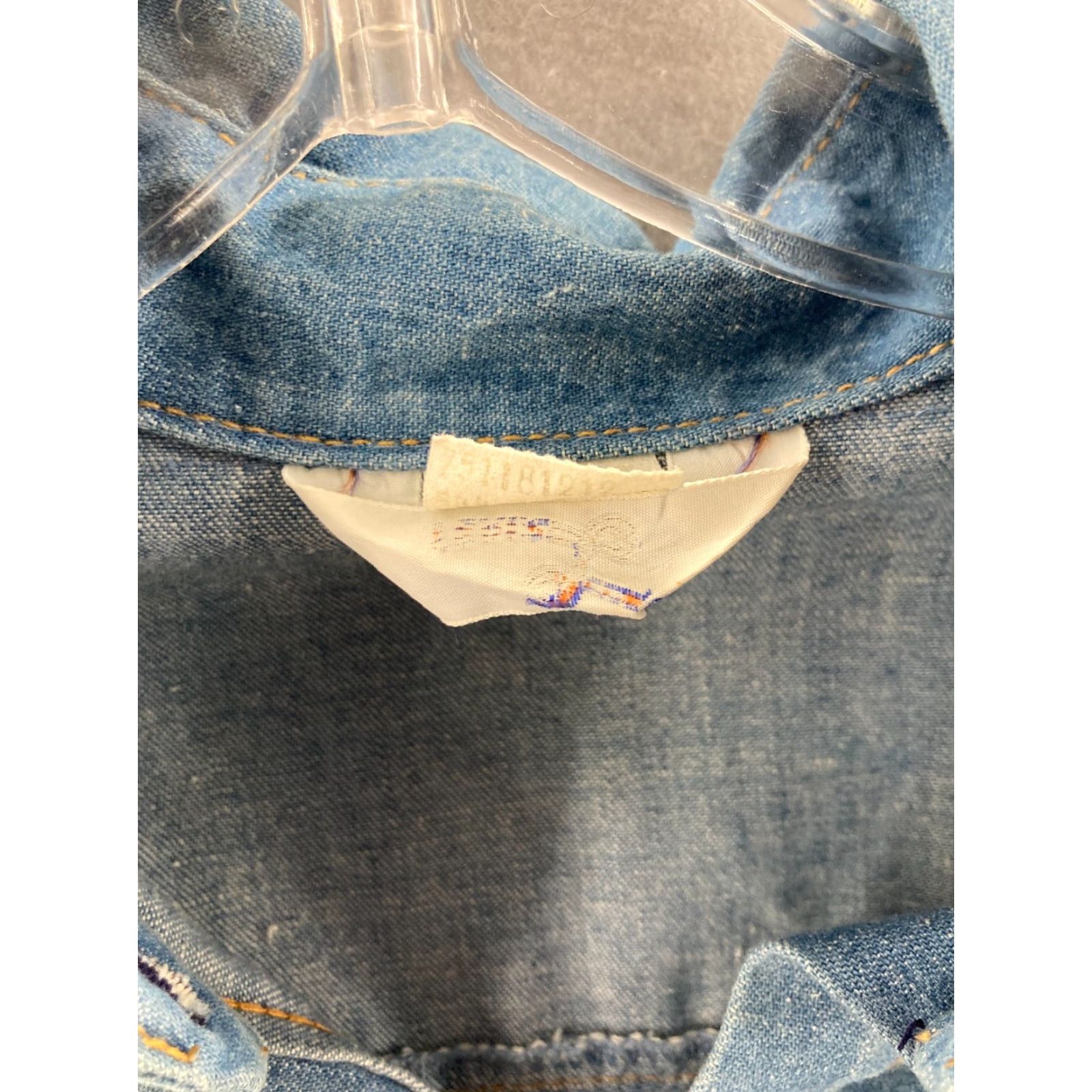 Levi's VINTAGE Levi's Denim Shirt Womens Large Belted Pockets Roll Tab Sleeve 80s 90s Button-Up 100% Cotton Blue Size L / US 10 / IT 46 - 6 Thumbnail
