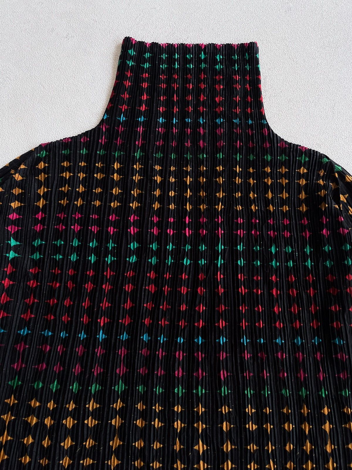 Issey Miyake Issey miyake Pleats Please 1999 Geometric Turtleneck Top Size M / US 6-8 / IT 42-44 - 2 Thumbnail