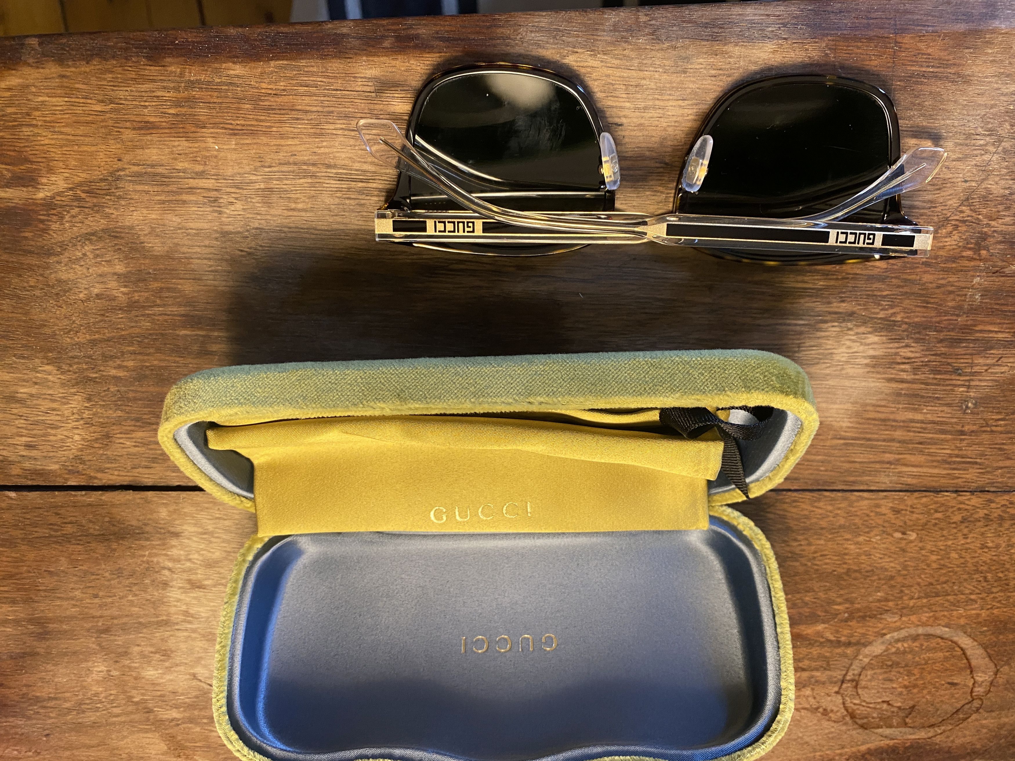 Gucci Sunglasses Gucci in a Velvet case Size ONE SIZE - 7 Thumbnail