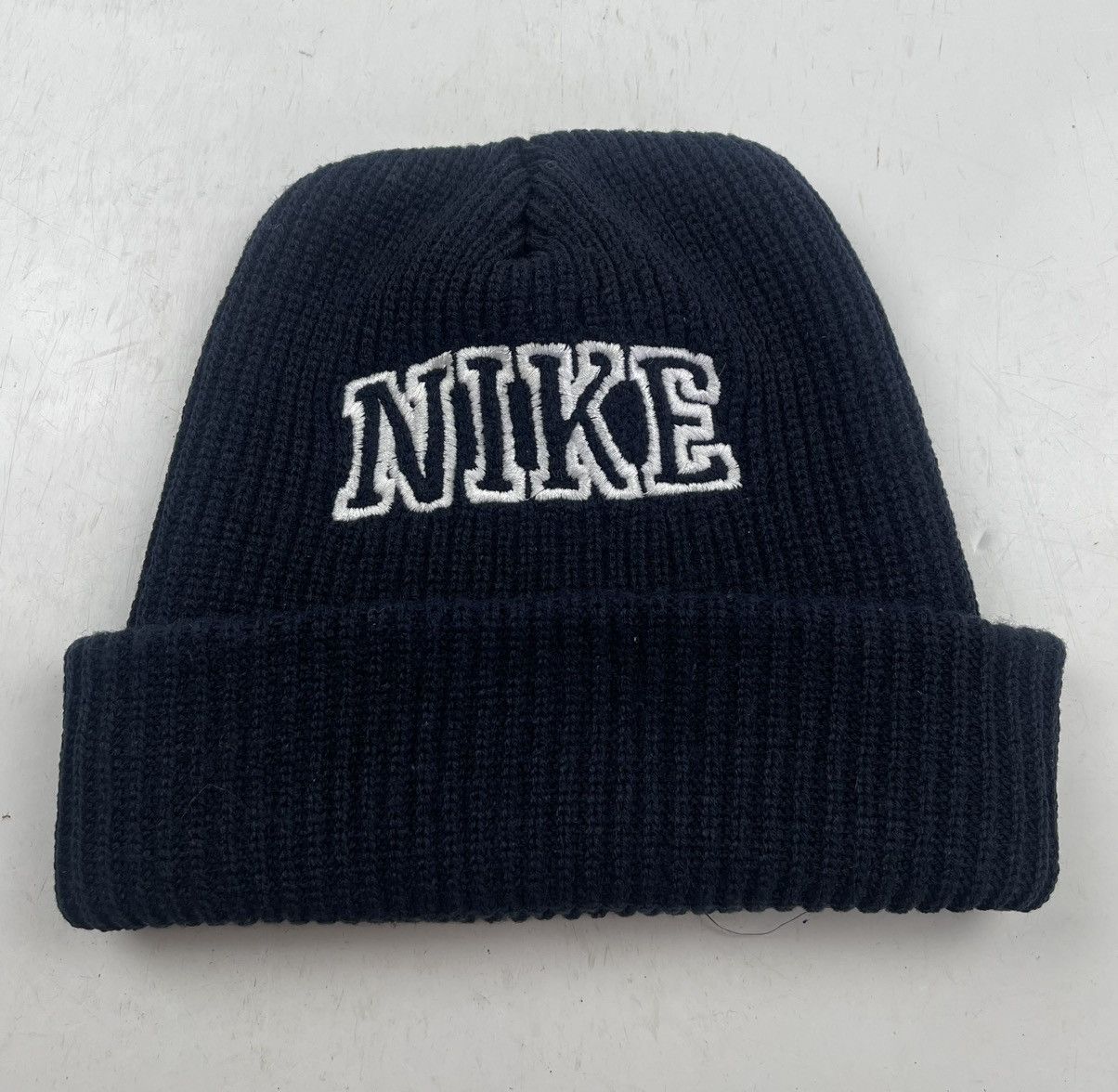 Nike vintage nike big spell out beanie hat snow cap tc39 Size ONE SIZE - 2 Thumbnail