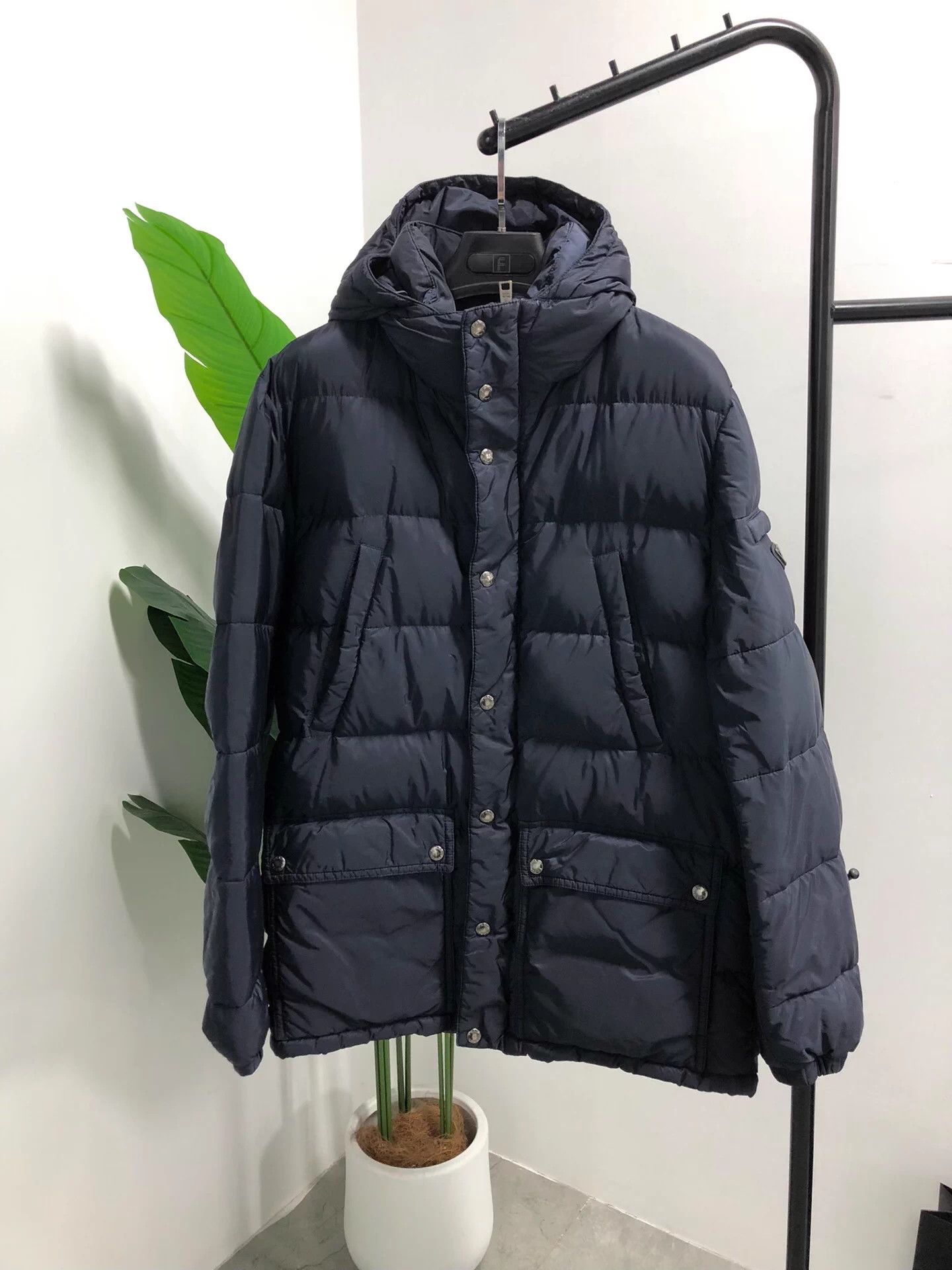 Prada Prada Men's Navy Blue Zip Hooded Jacket IT48 Size US M / EU 48-50 / 2 - 1 Thumbnail