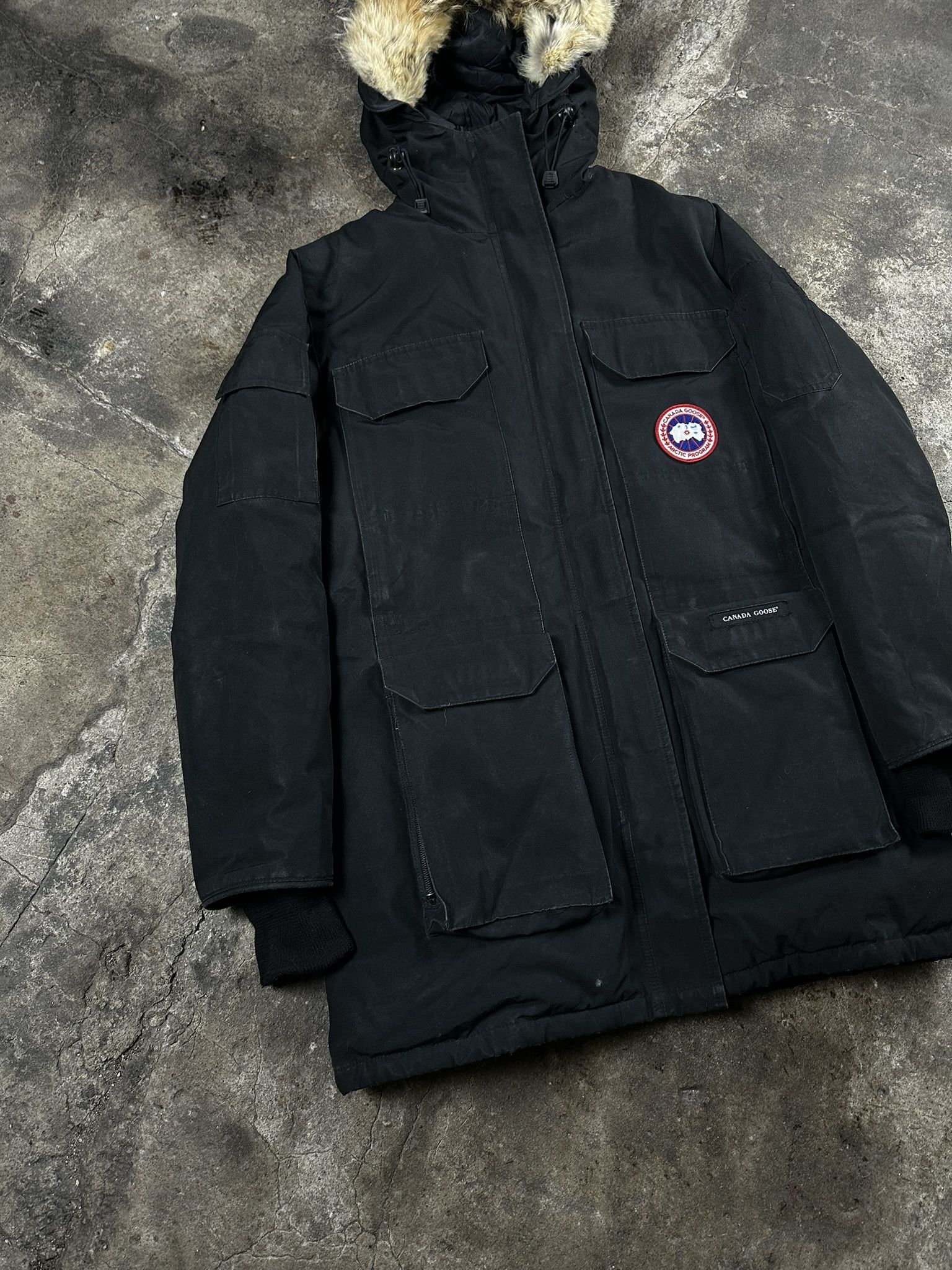 Canada Goose Canada Goose Expedition Fur Hood Winter Parka Size US M / EU 48-50 / 2 - 2 Thumbnail